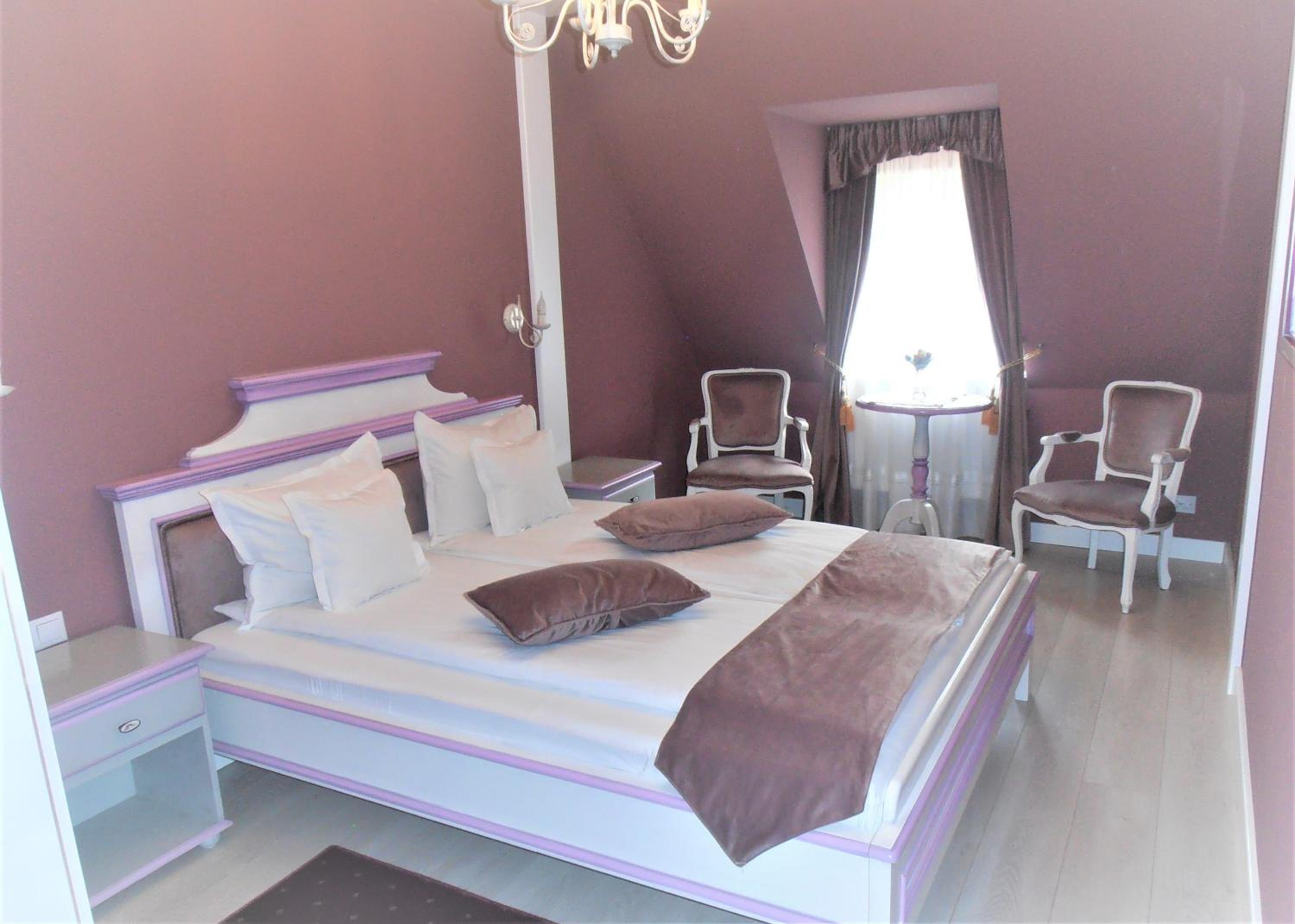 Double Room - Photo 32