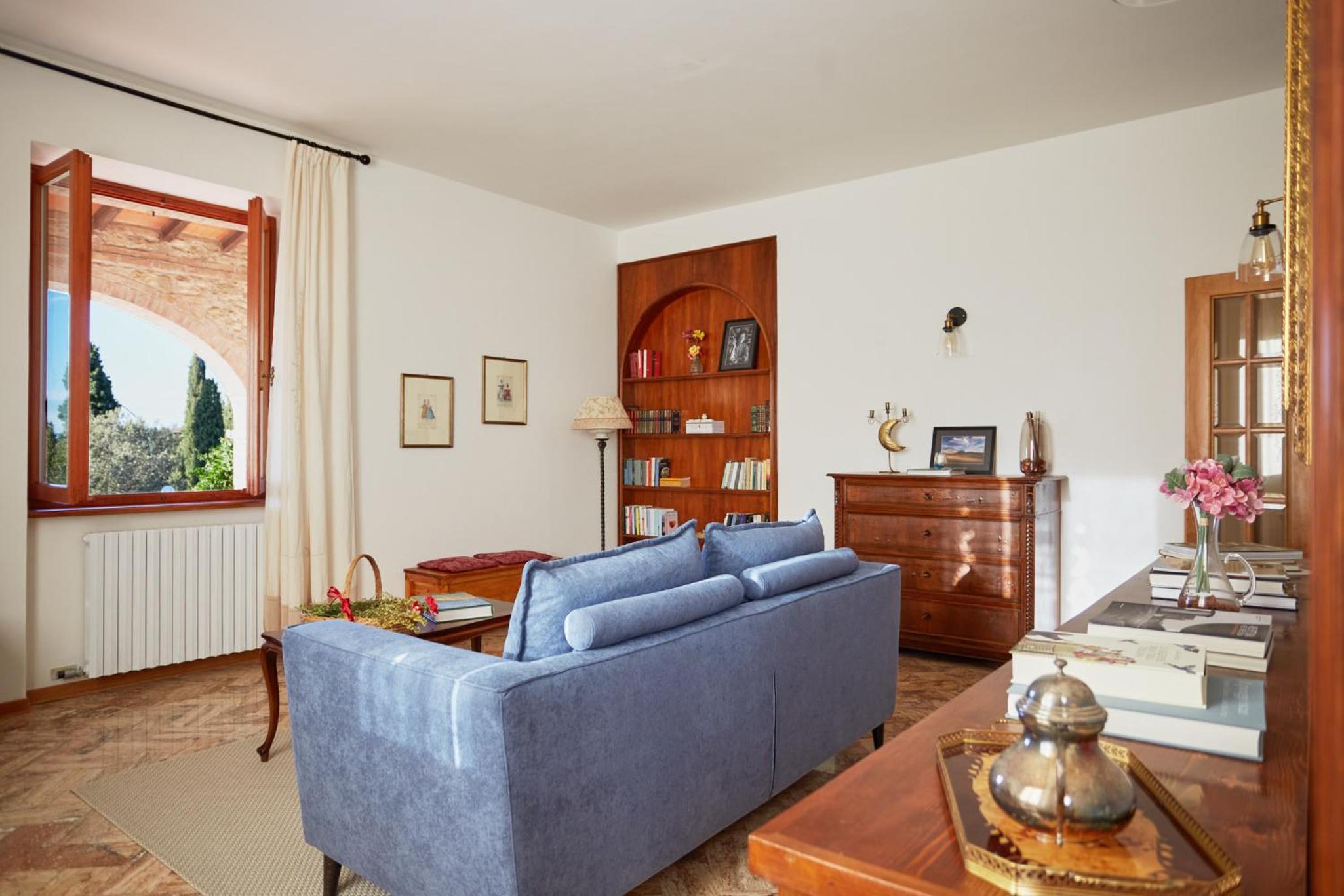 Three-Bedroom Apartment photo 1