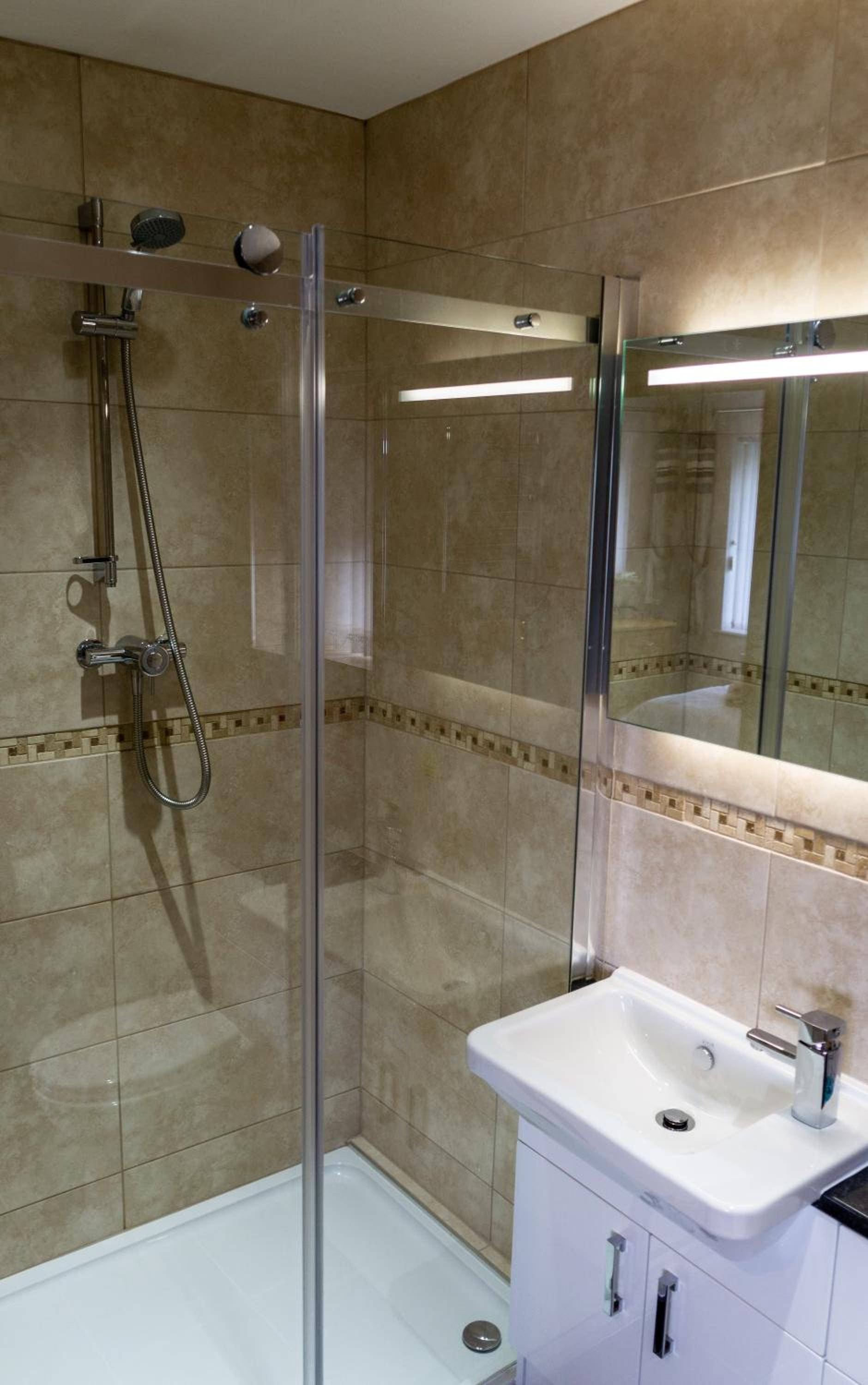 Deluxe Triple Room photo 3