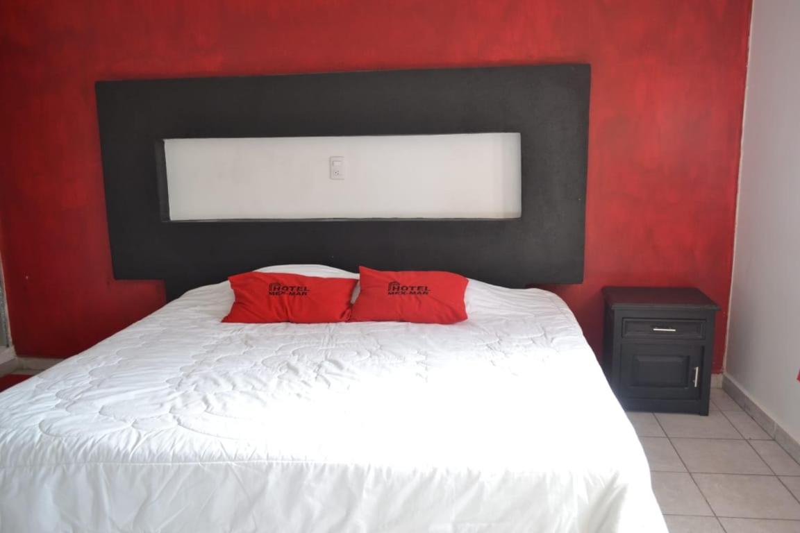 Large Double or Twin Room photo 3