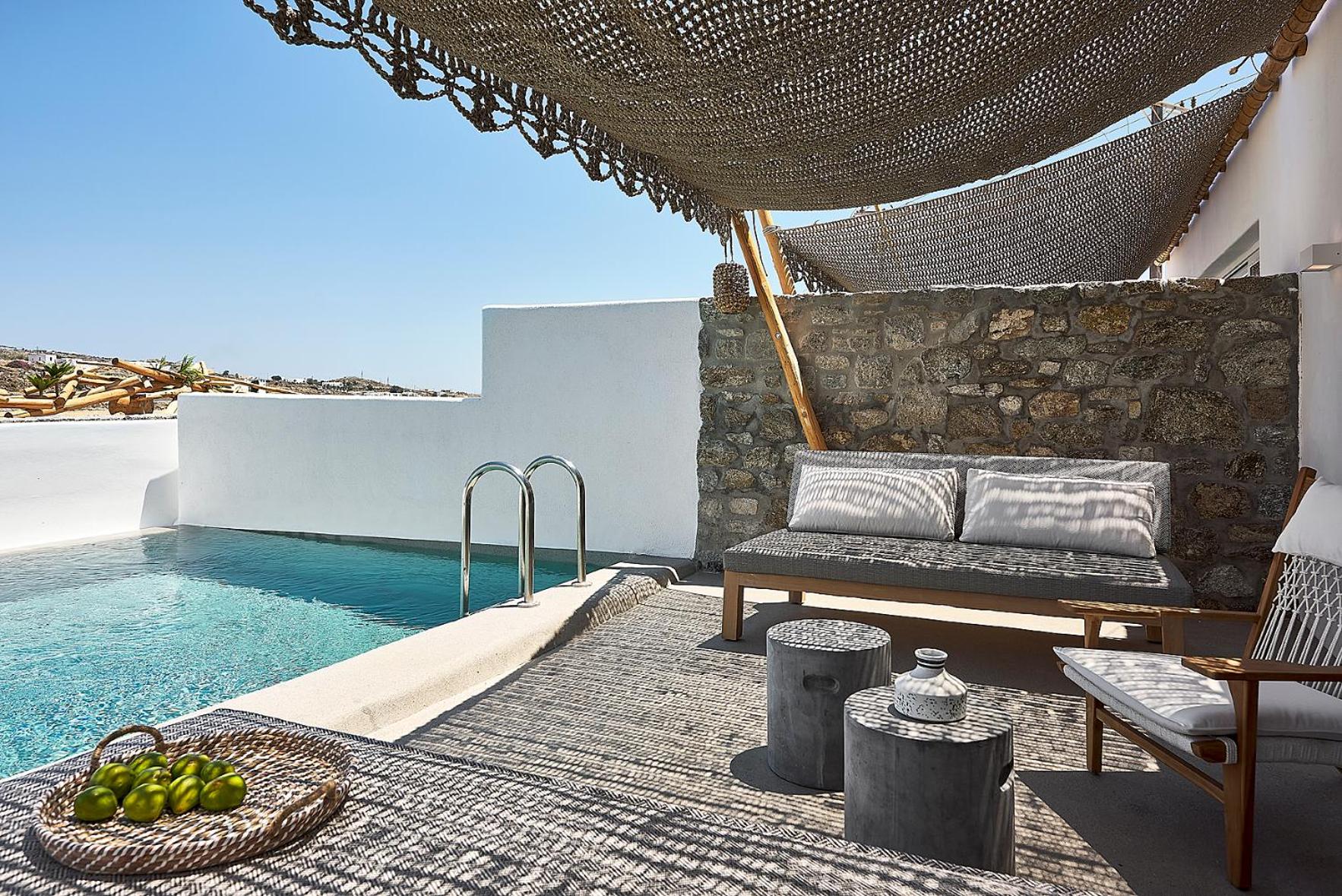 Exclusive Suite with Private Pool  - Photo 13