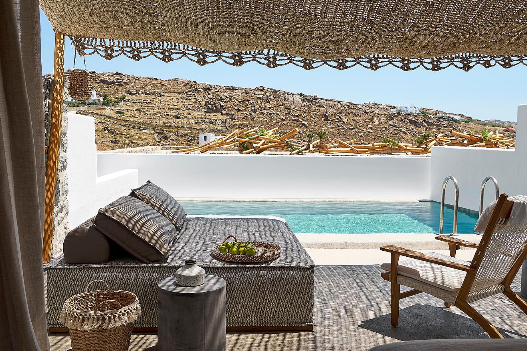 Exclusive Suite with Private Pool  - Photo 17