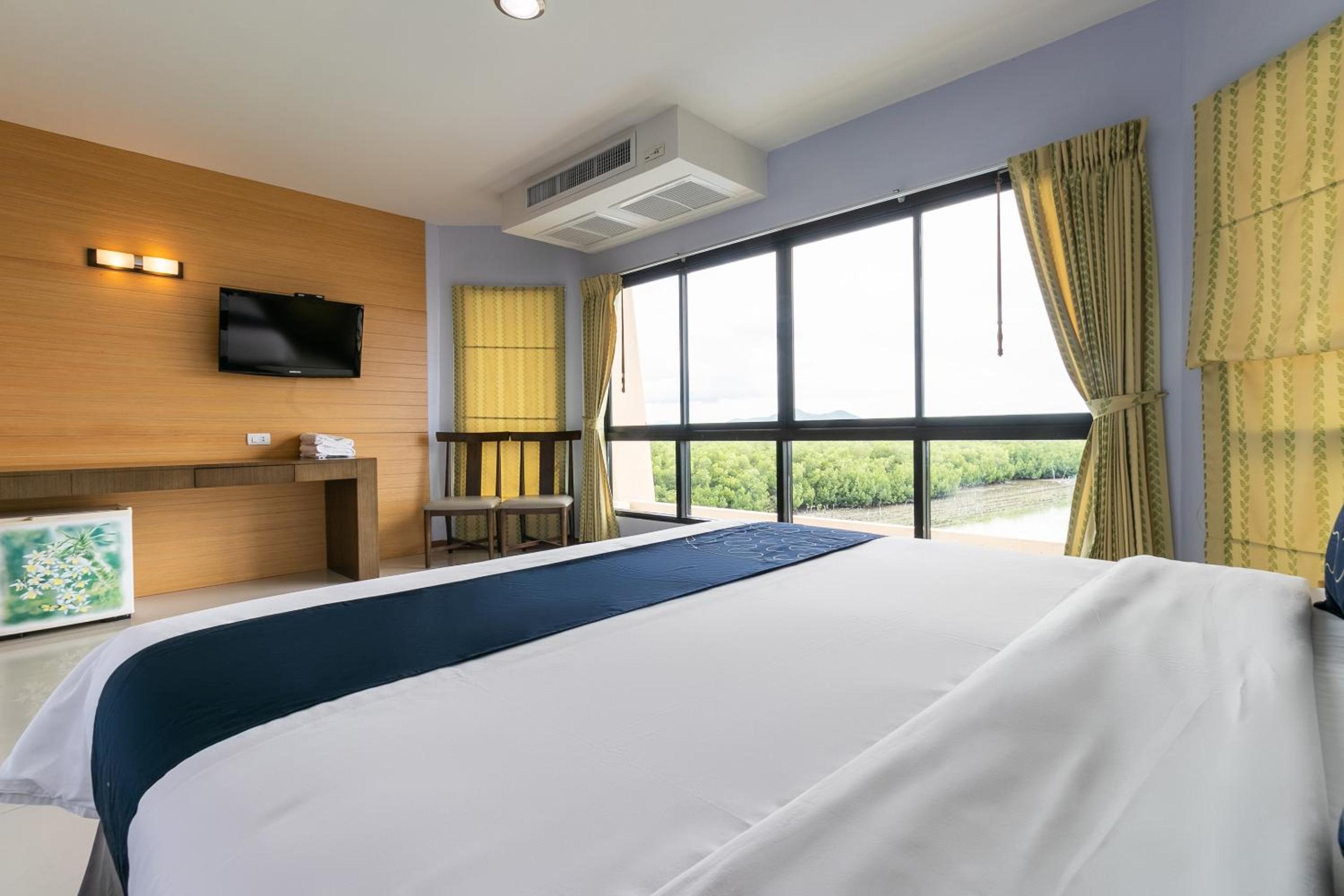 Standard Double Room - Photo 8