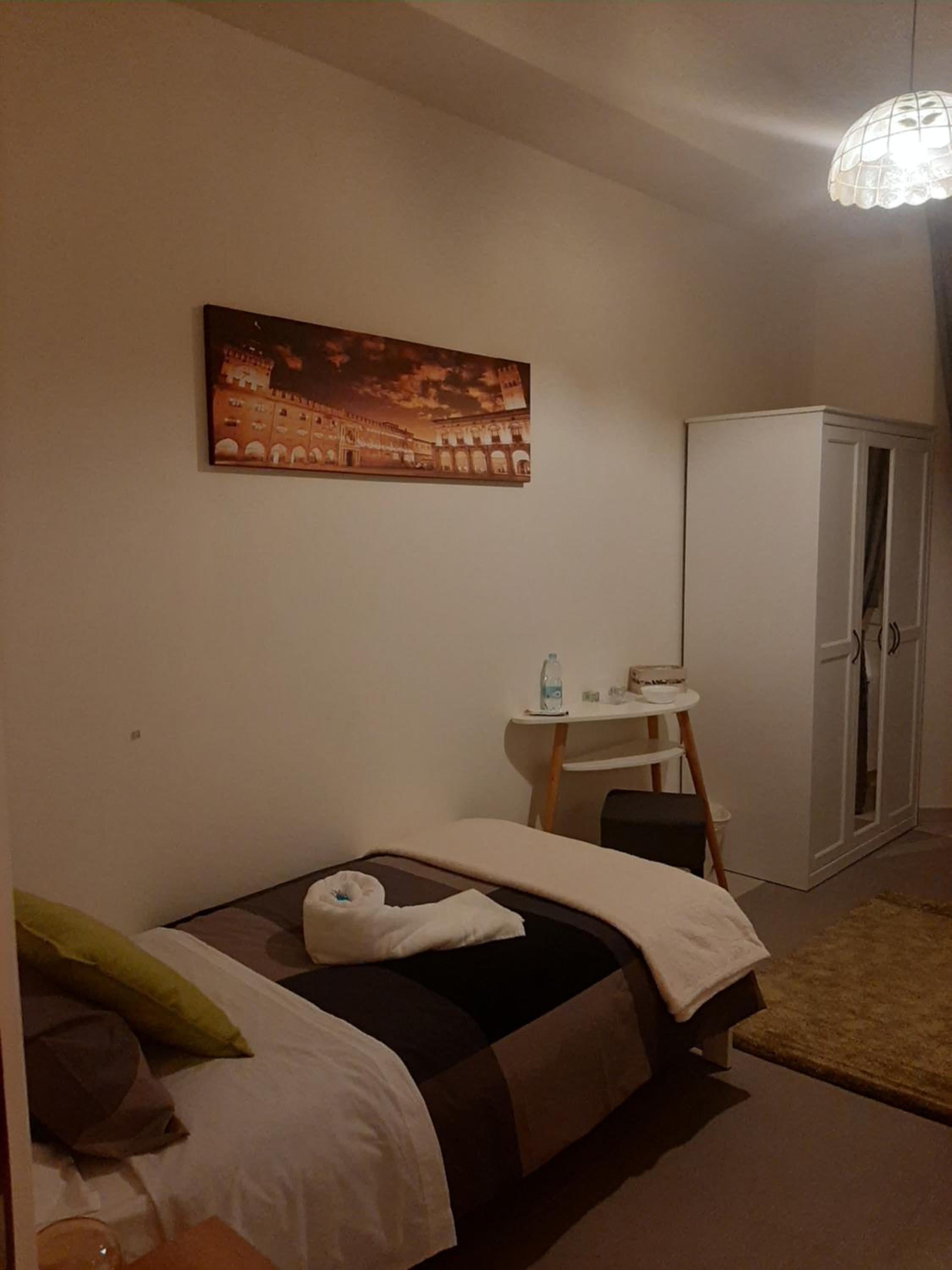Standard Single Room with Private External Bathroom