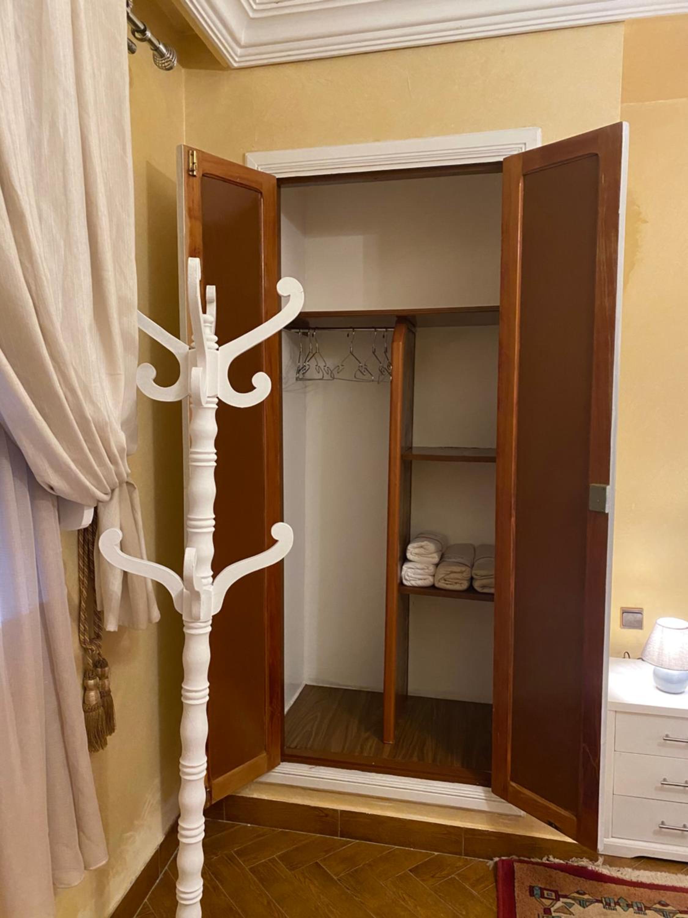 One-Bedroom Apartment - Photo 17