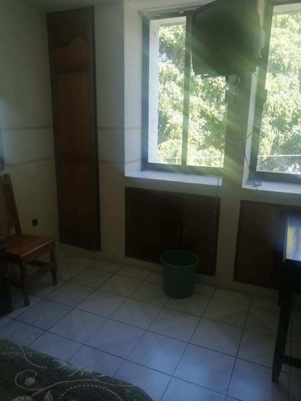 Large Single Room photo 3