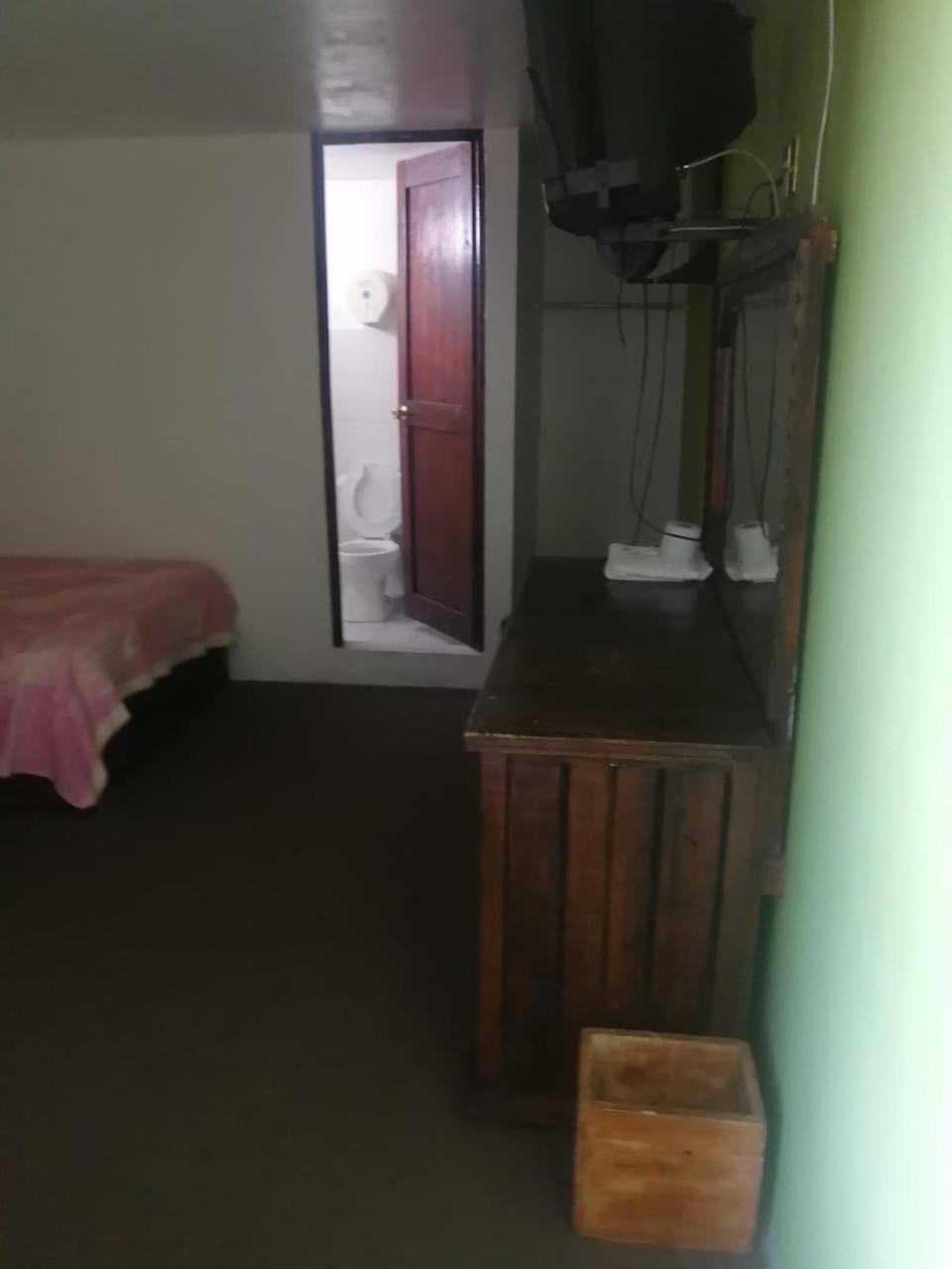 Twin Room photo 1