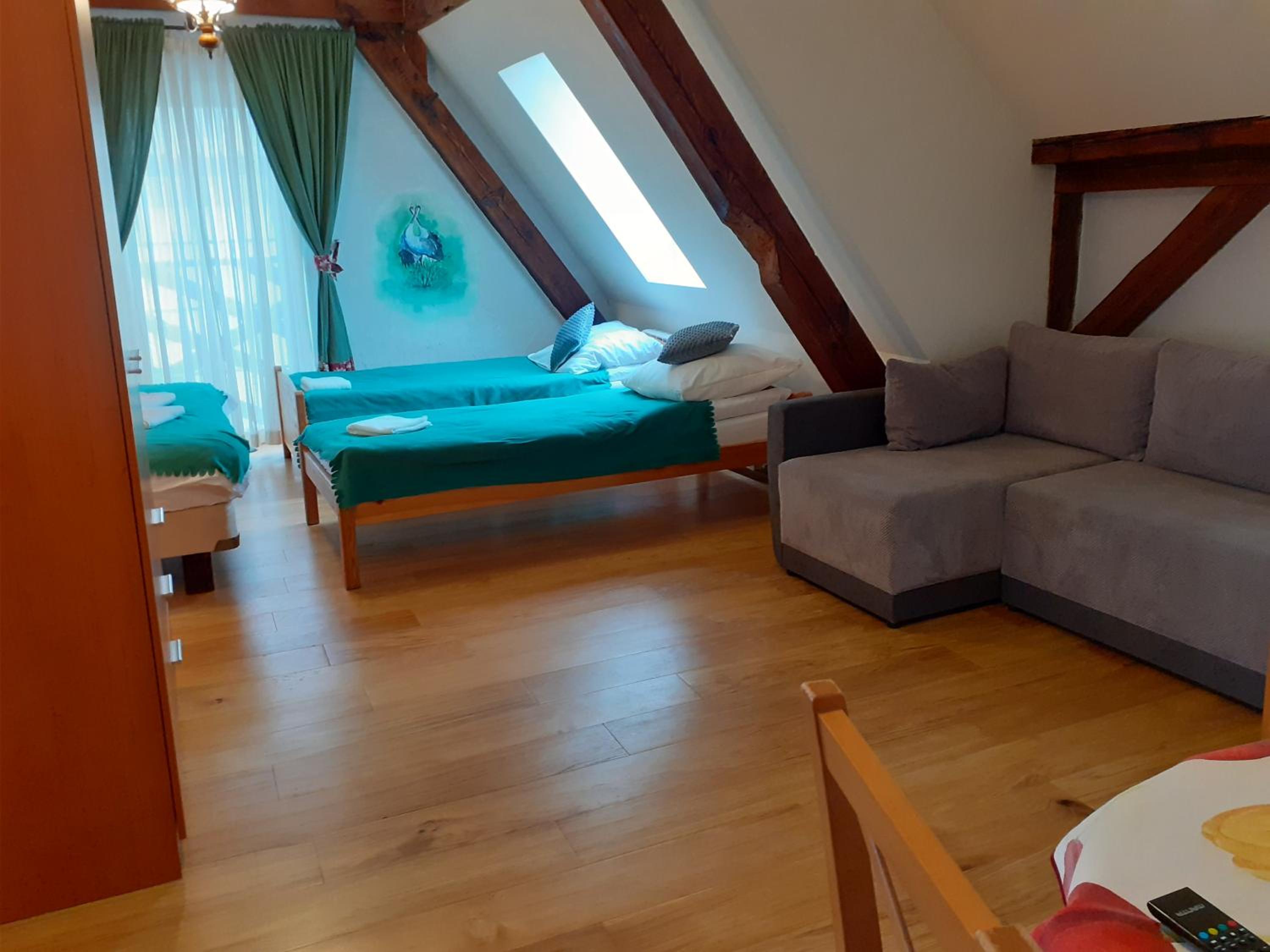 Standard Family Room - Photo 13