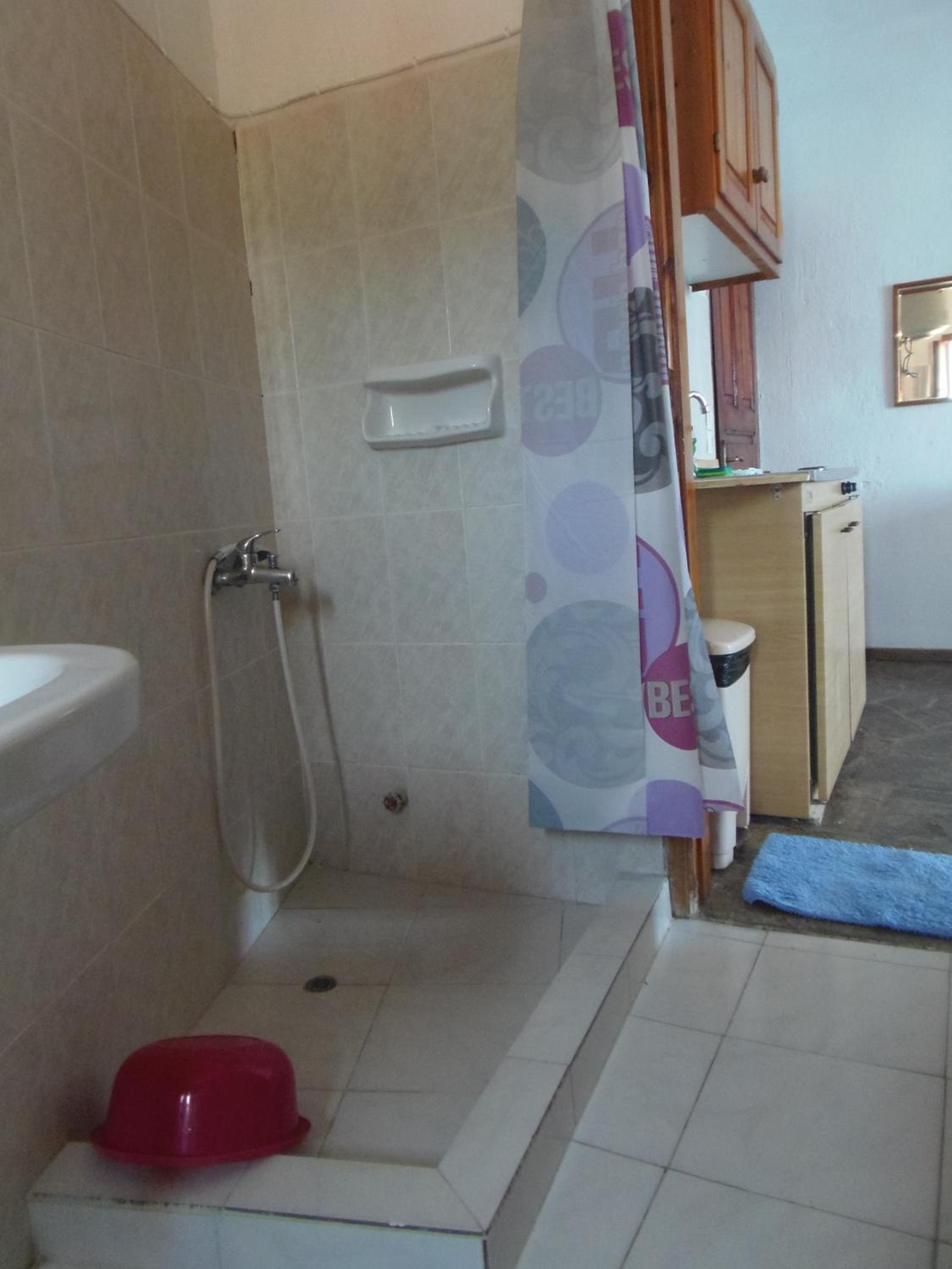 Apartment with Sea View - Photo 8