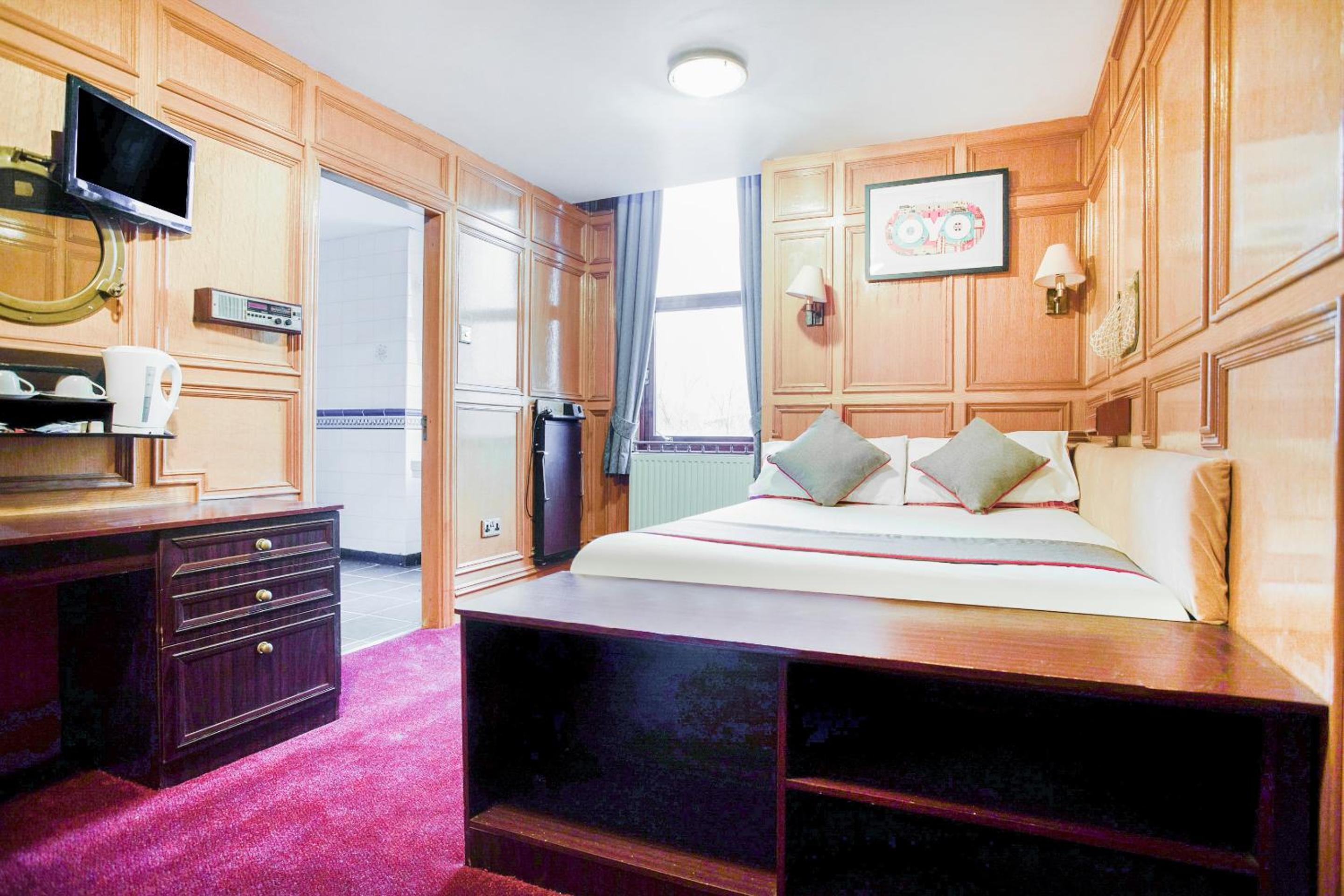 Standard Double Room photo 3