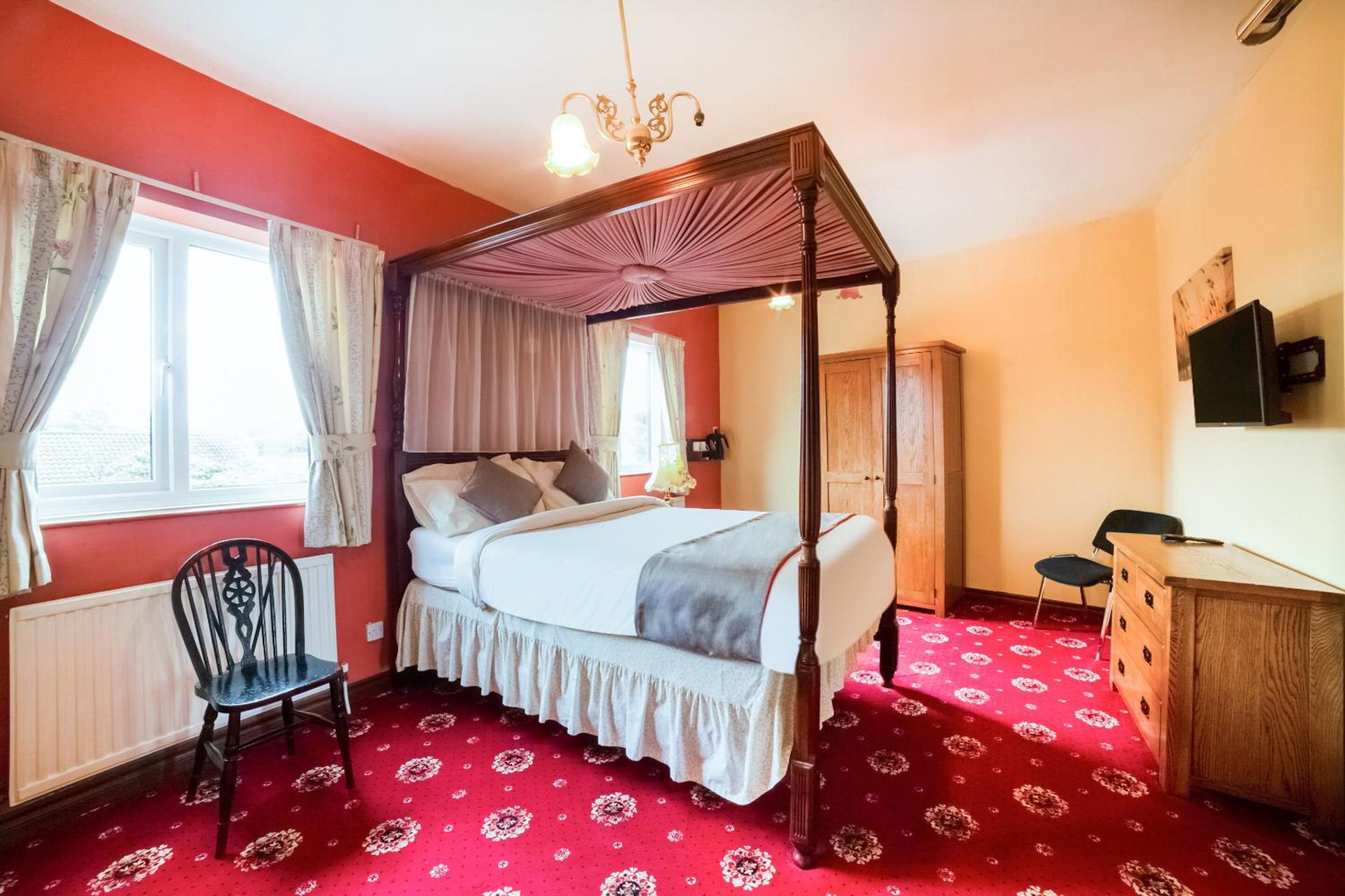 Standard Double Room photo 3