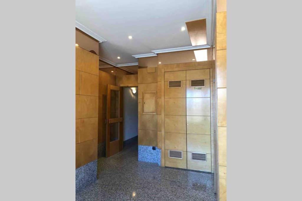 Two-Bedroom Apartment - Photo 21