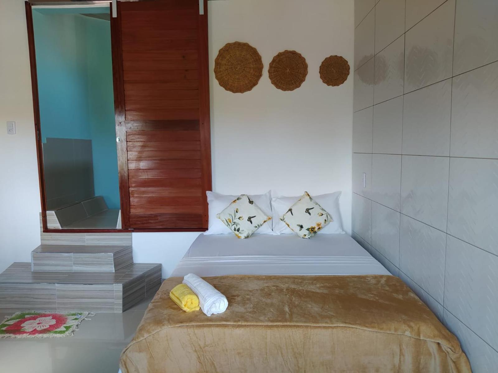 Deluxe Room (1 adult + 1 child)