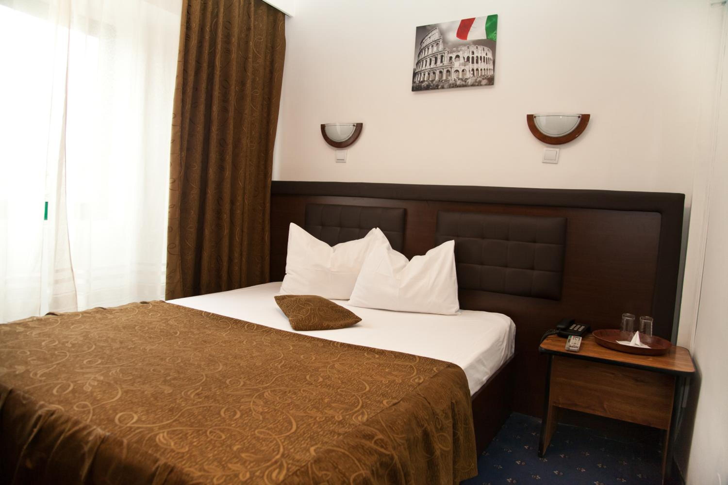 Single Room photo 3