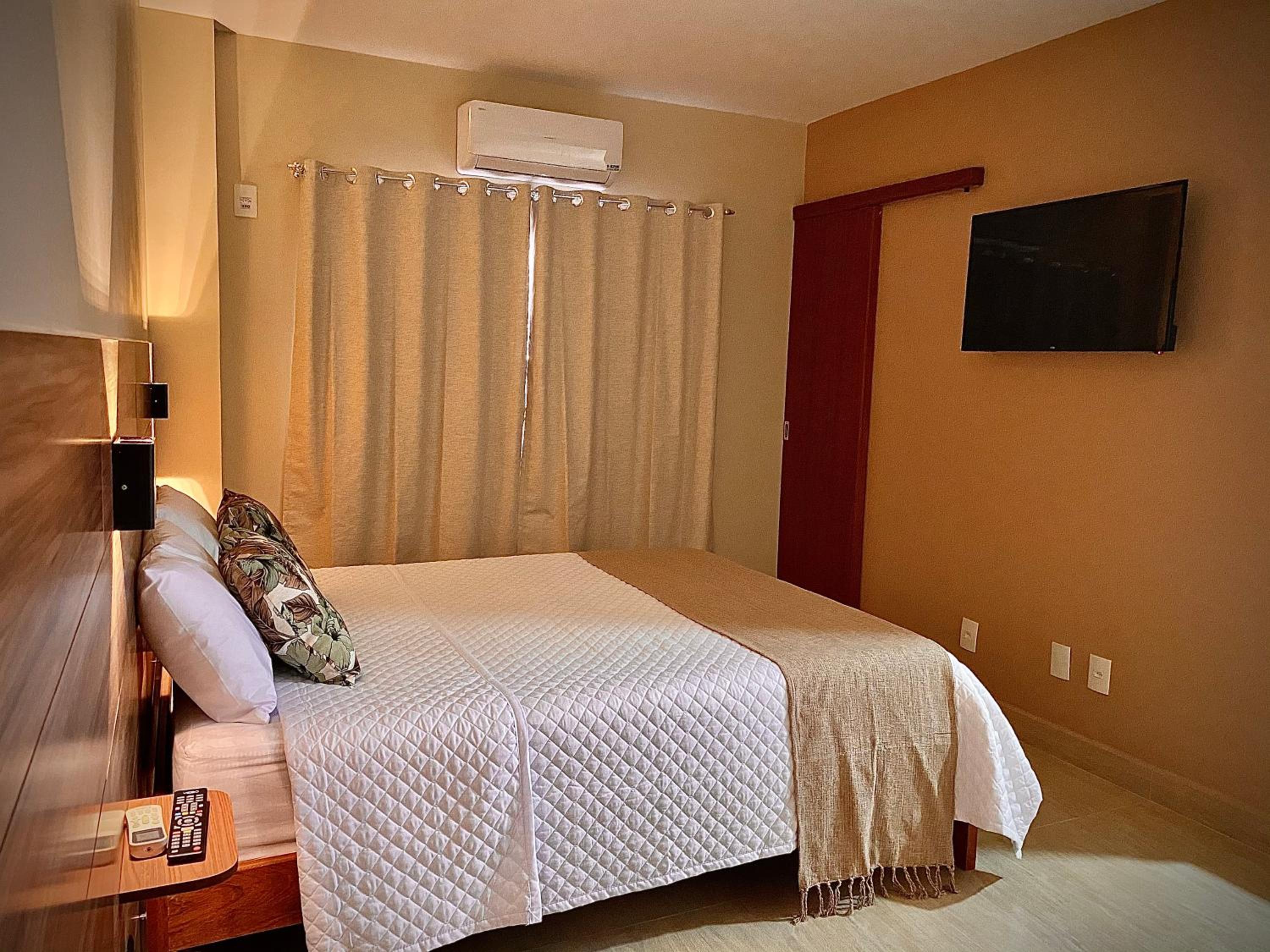 Double Room with Spa Bath - Photo 6