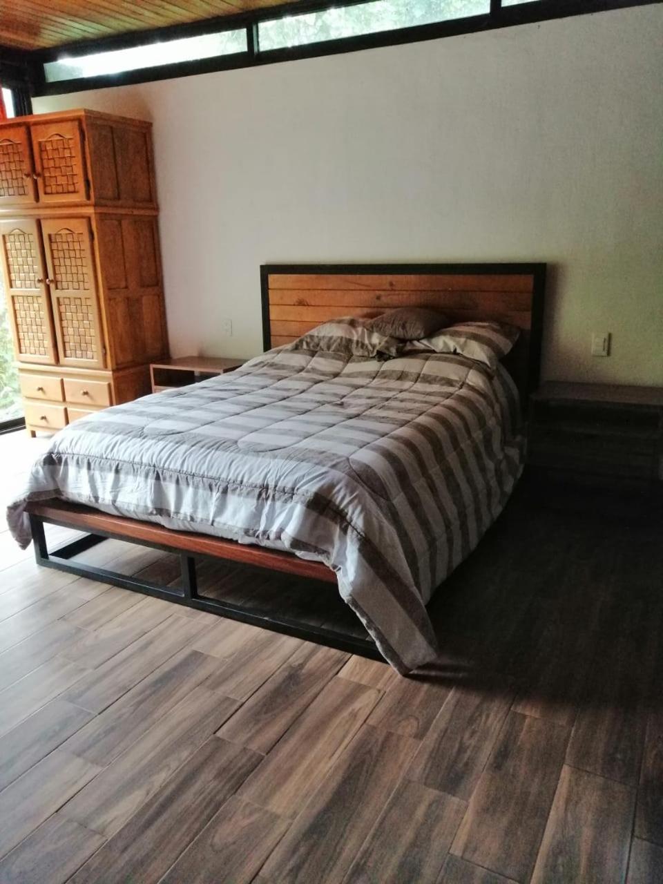 Deluxe Double Room (2 Adults + 1 Child) - Photo 20