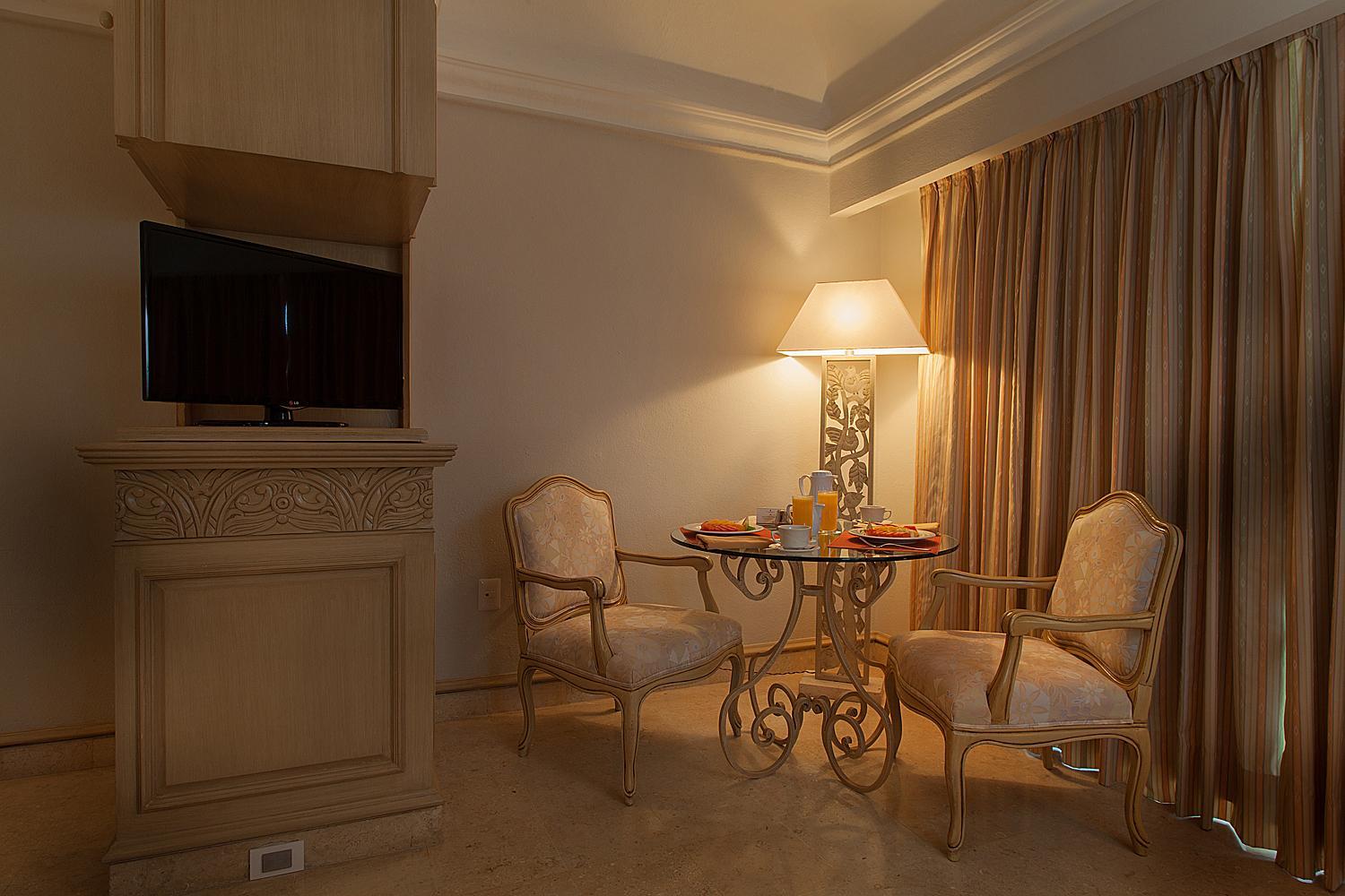 Grand Deluxe King All Inclusive - Photo 2