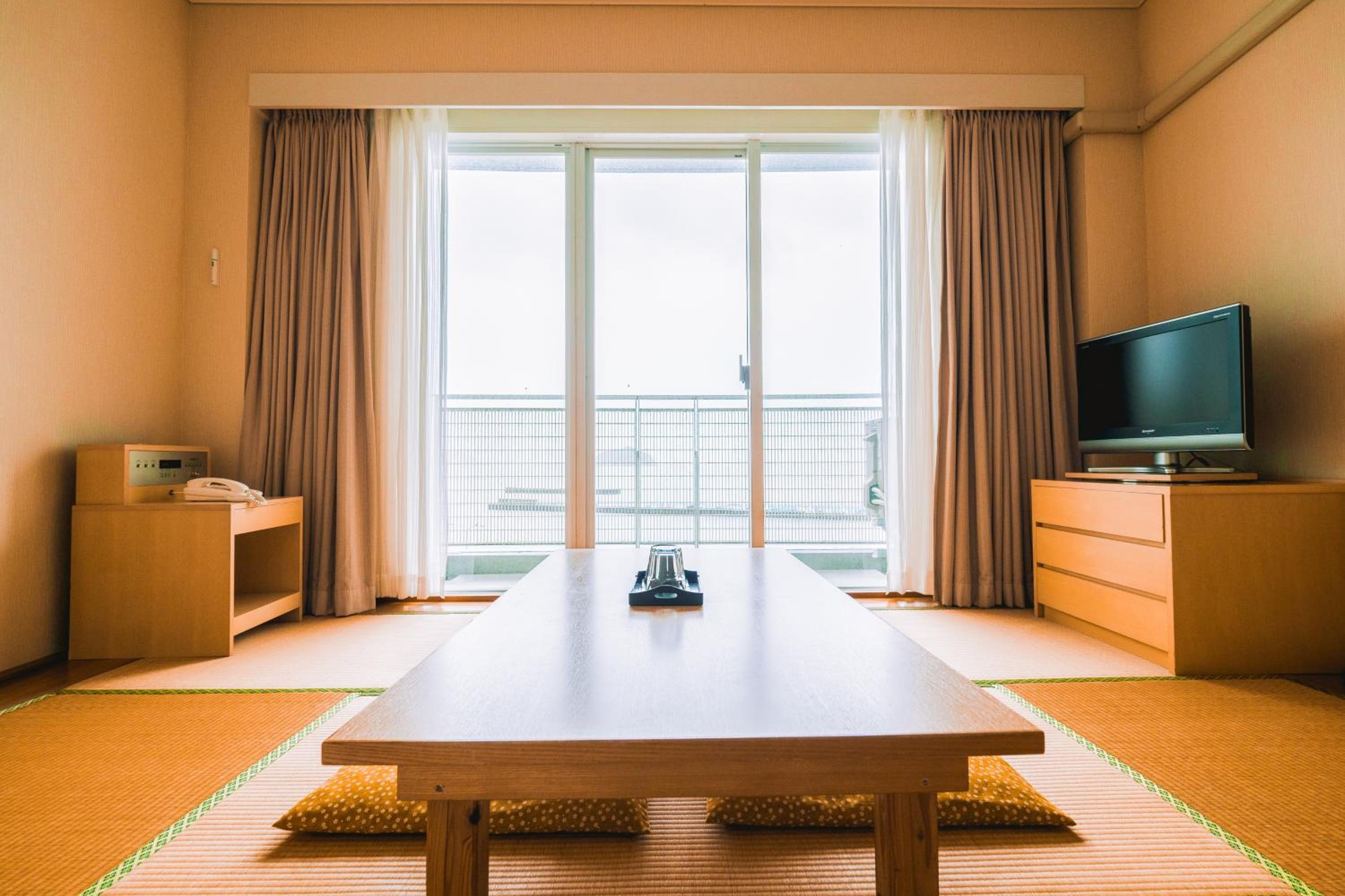 Standard Japanese-Style Room - Photo 2