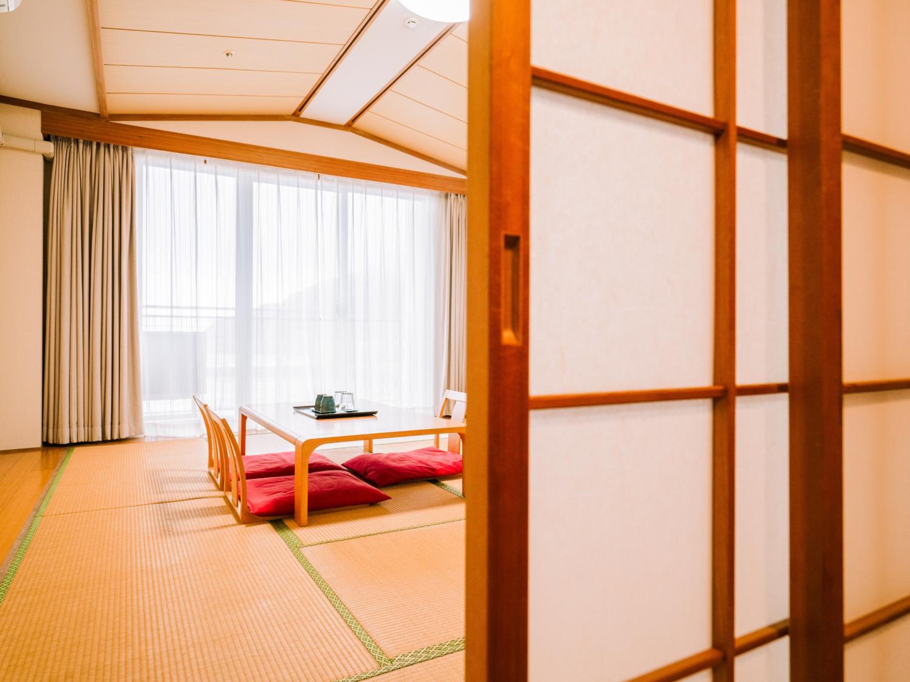 Superior Japanese-Style Room - Photo 1
