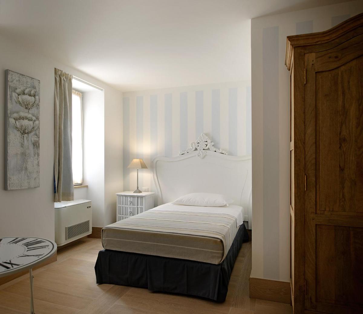 Economy Double Room photo 2