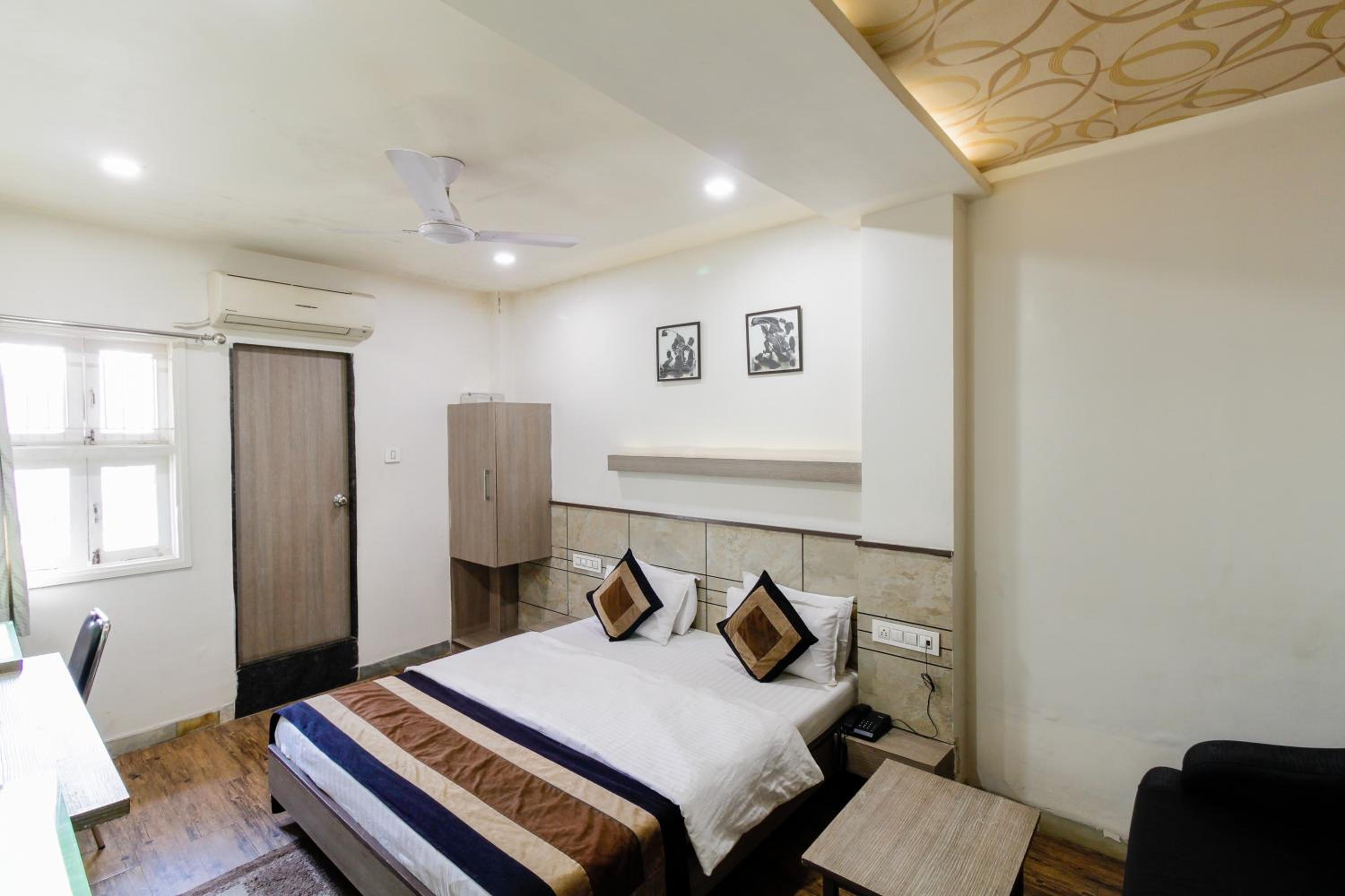 Deluxe Double Room - Photo 2