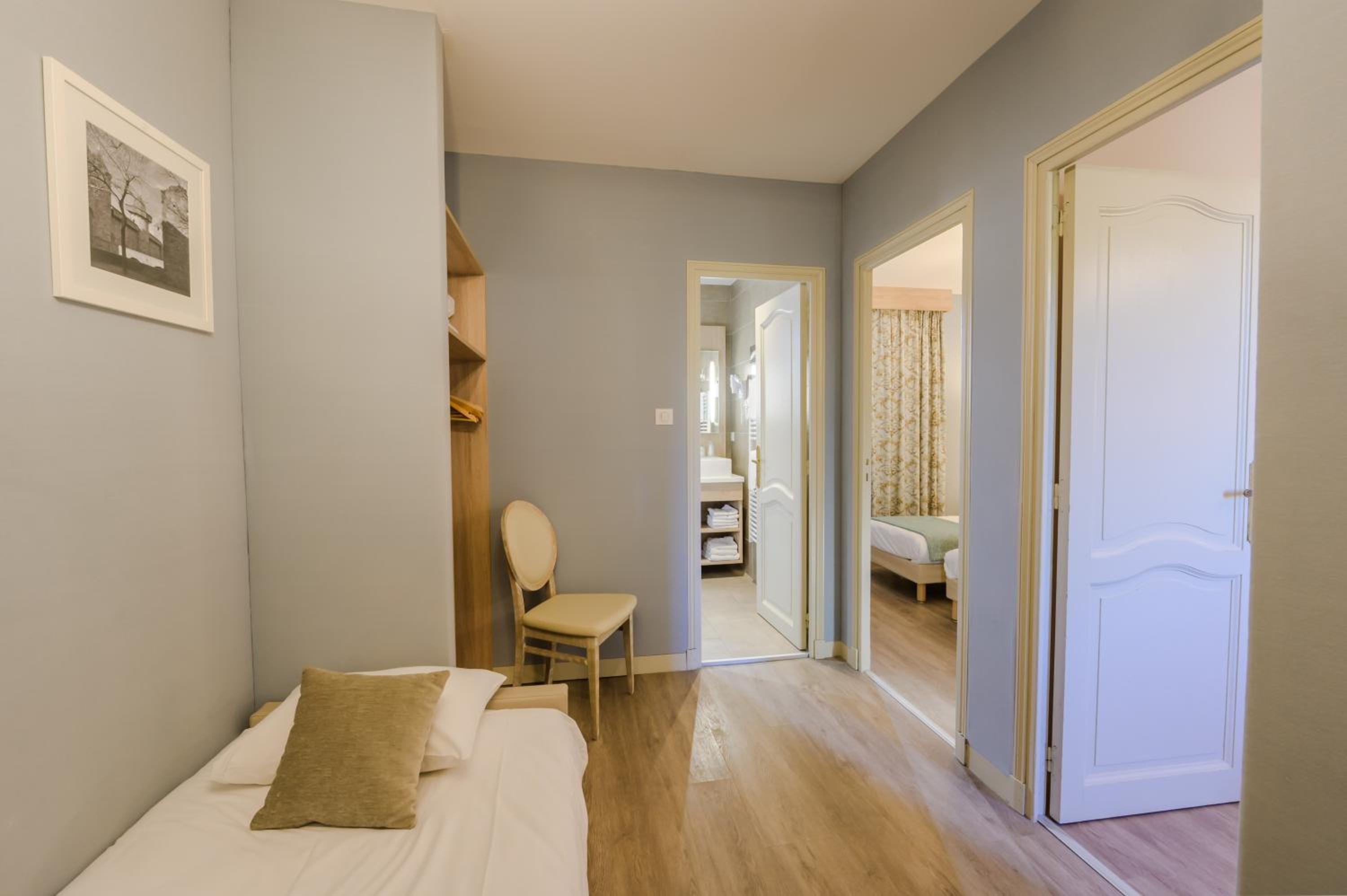 Family Suite 5 People