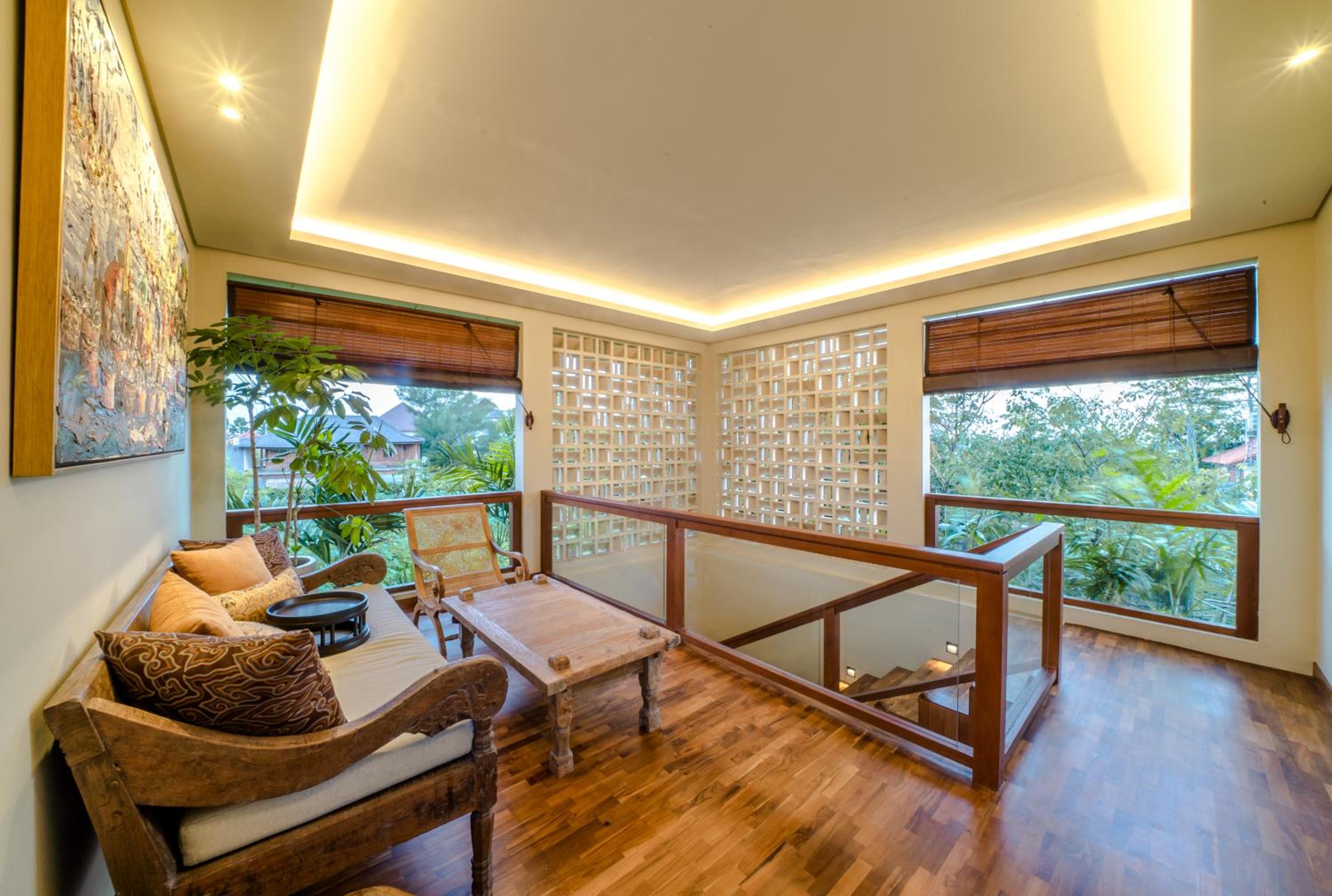 Five-Bedroom Villa with Private Pool - Photo 16