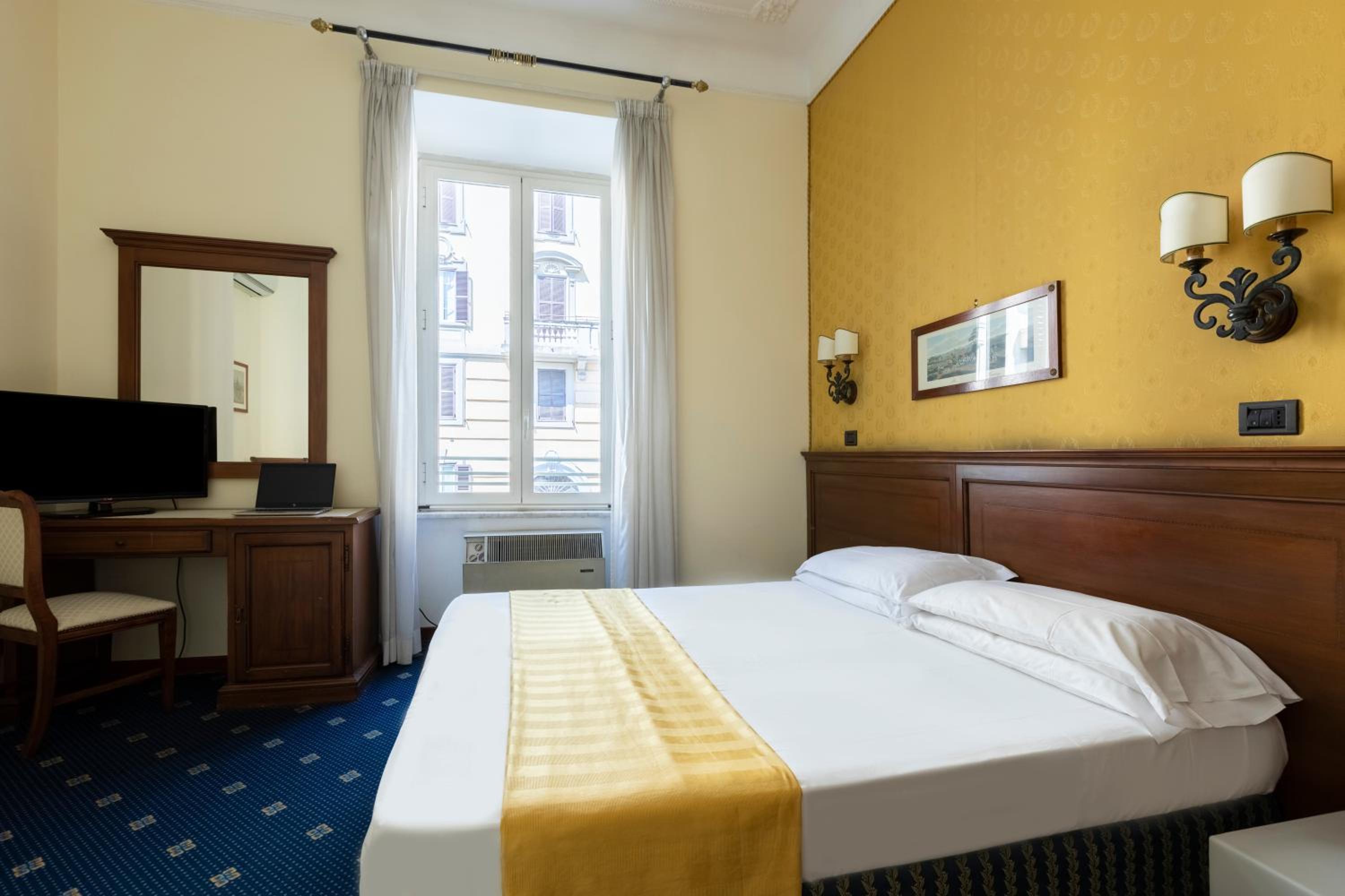 Double or Twin Room photo 1