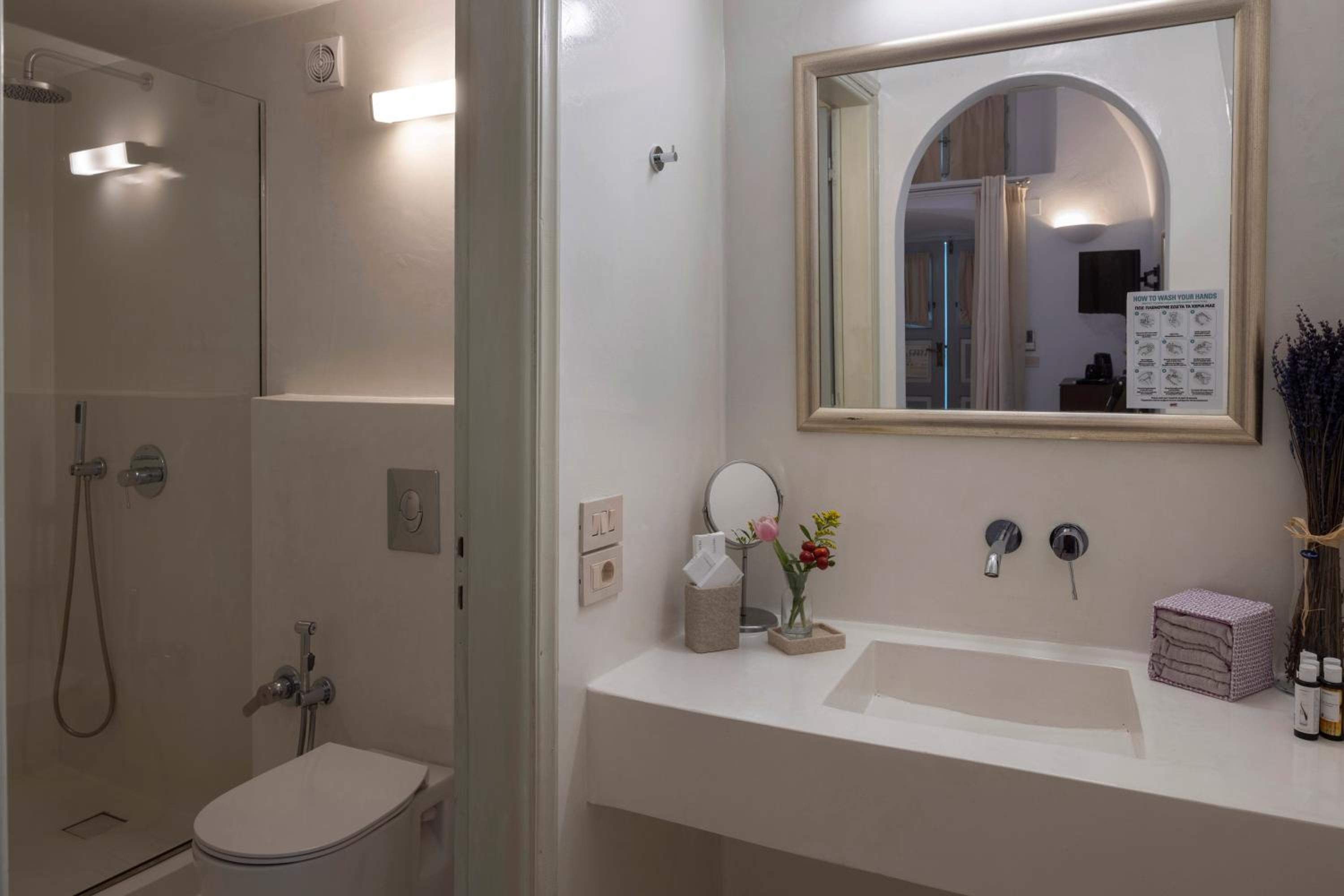 Double Room - Photo 3