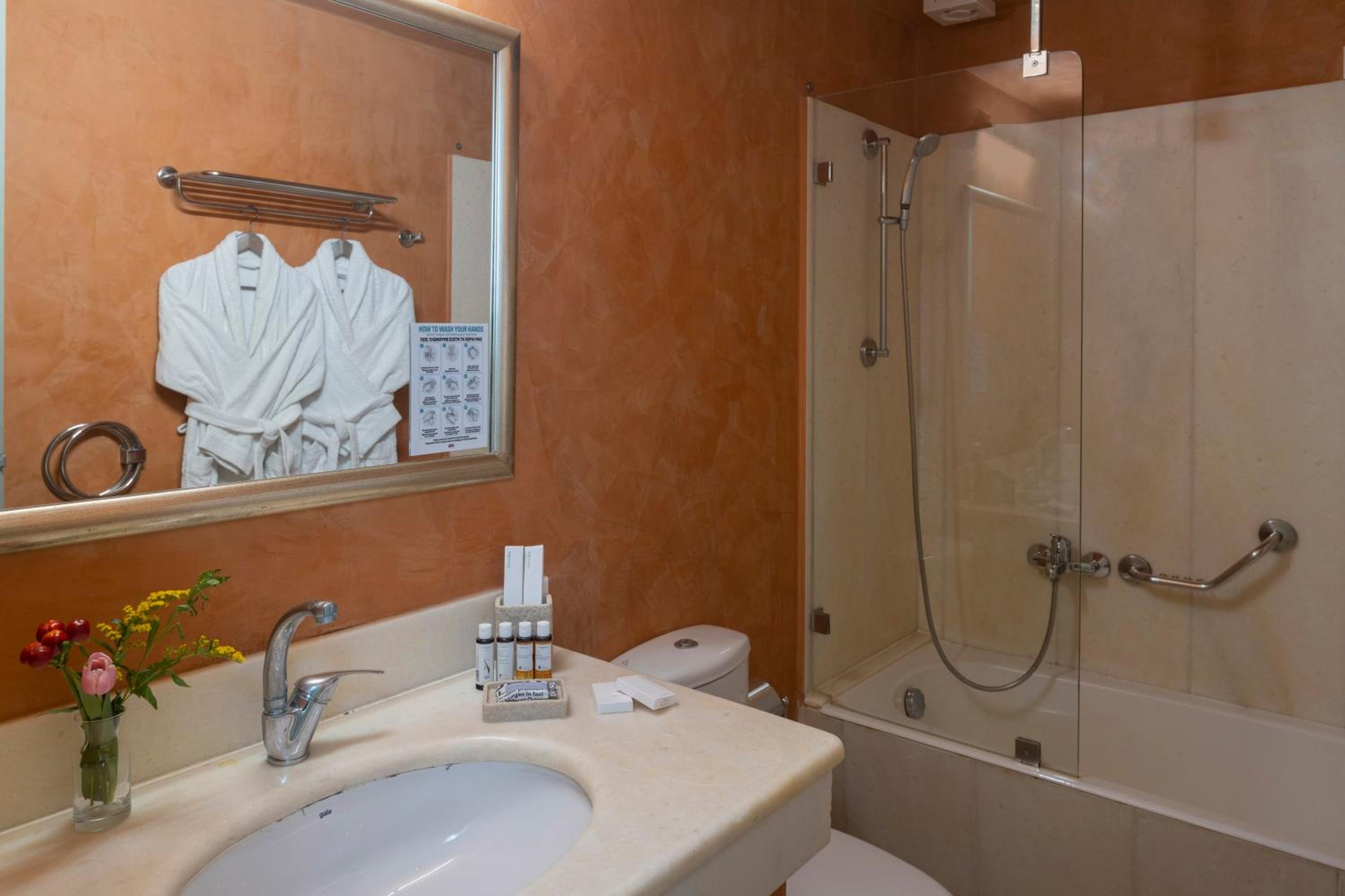 Suite - Photo 6