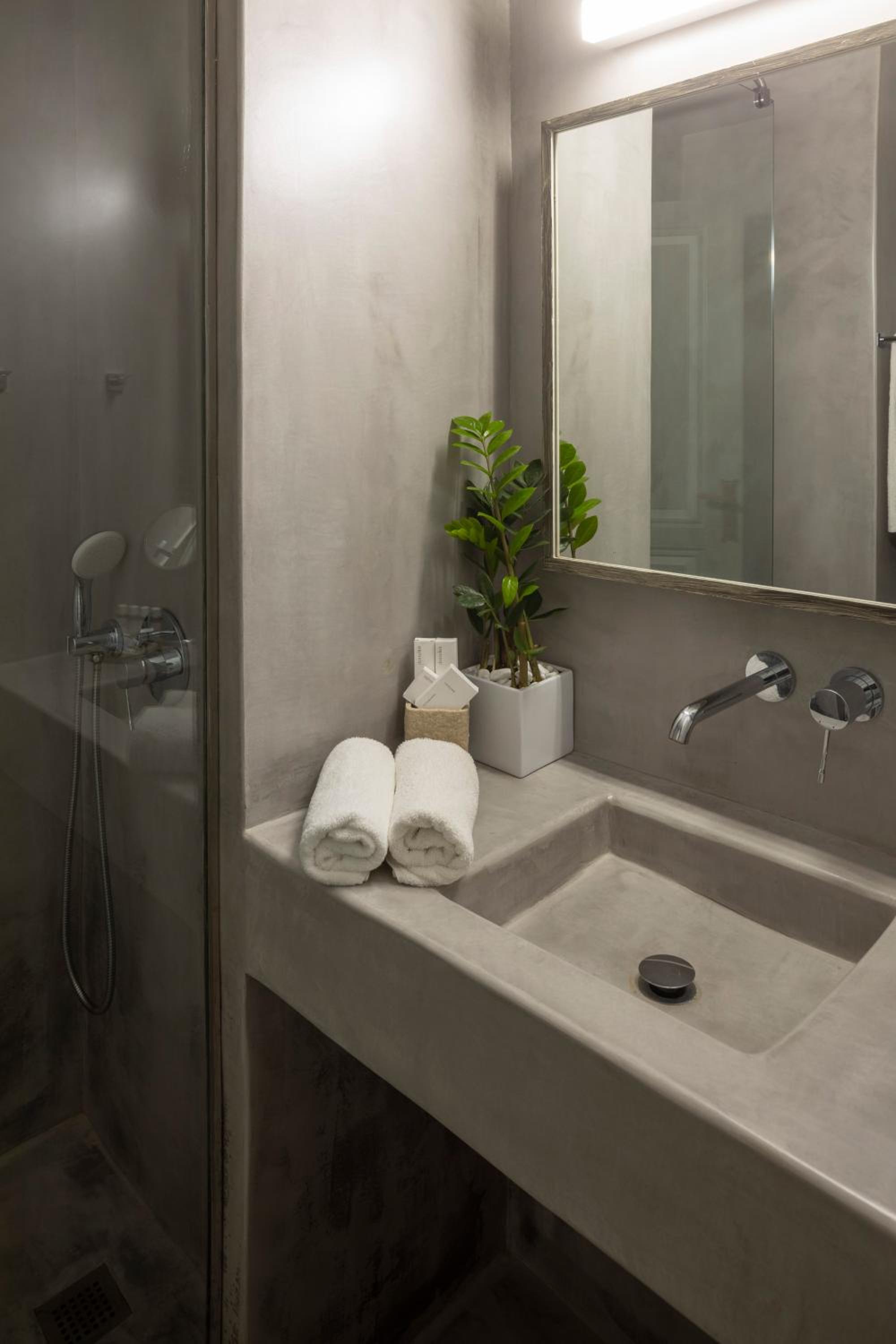 Superior Double Room - Photo 8