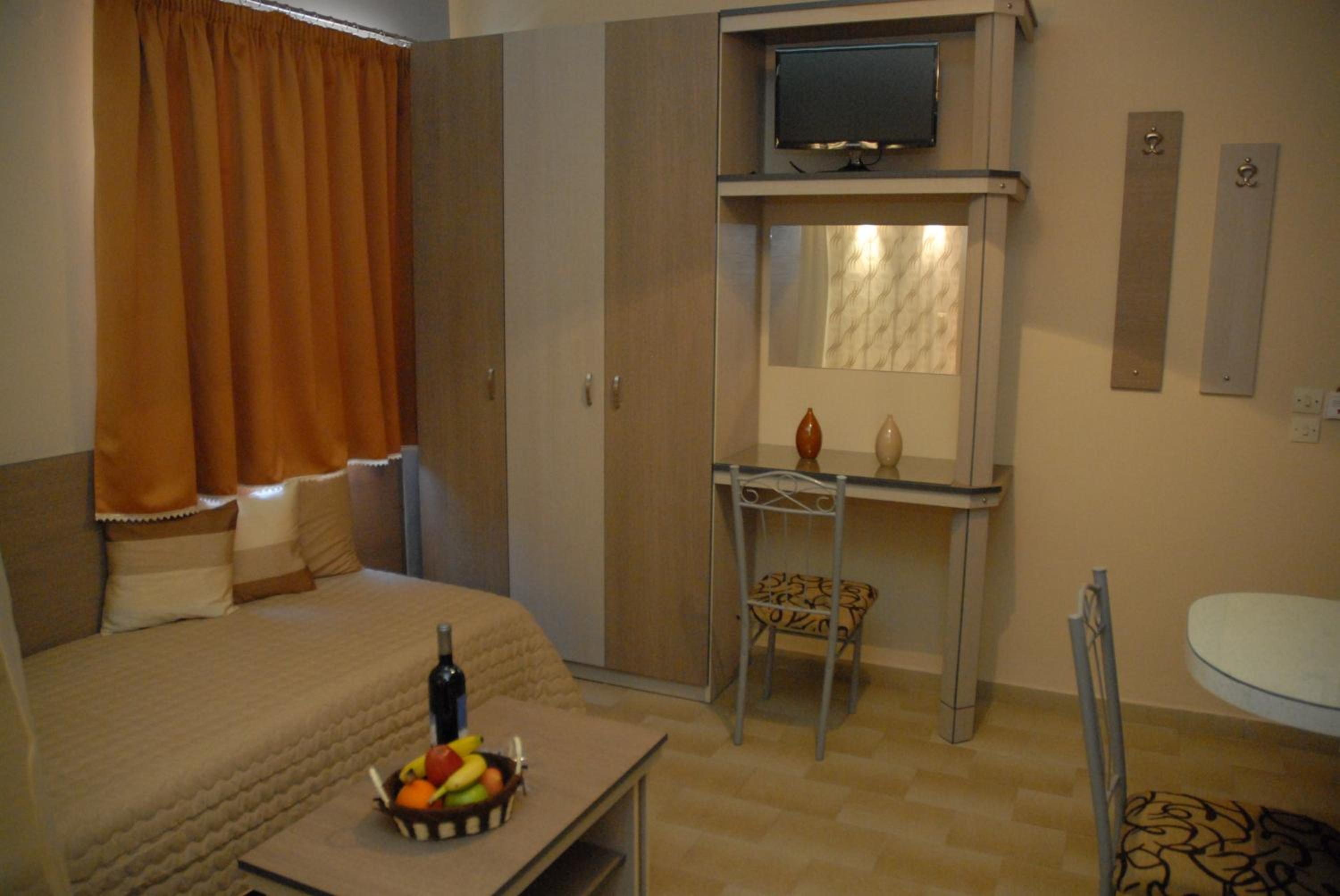 One-Bedroom Suite photo 2