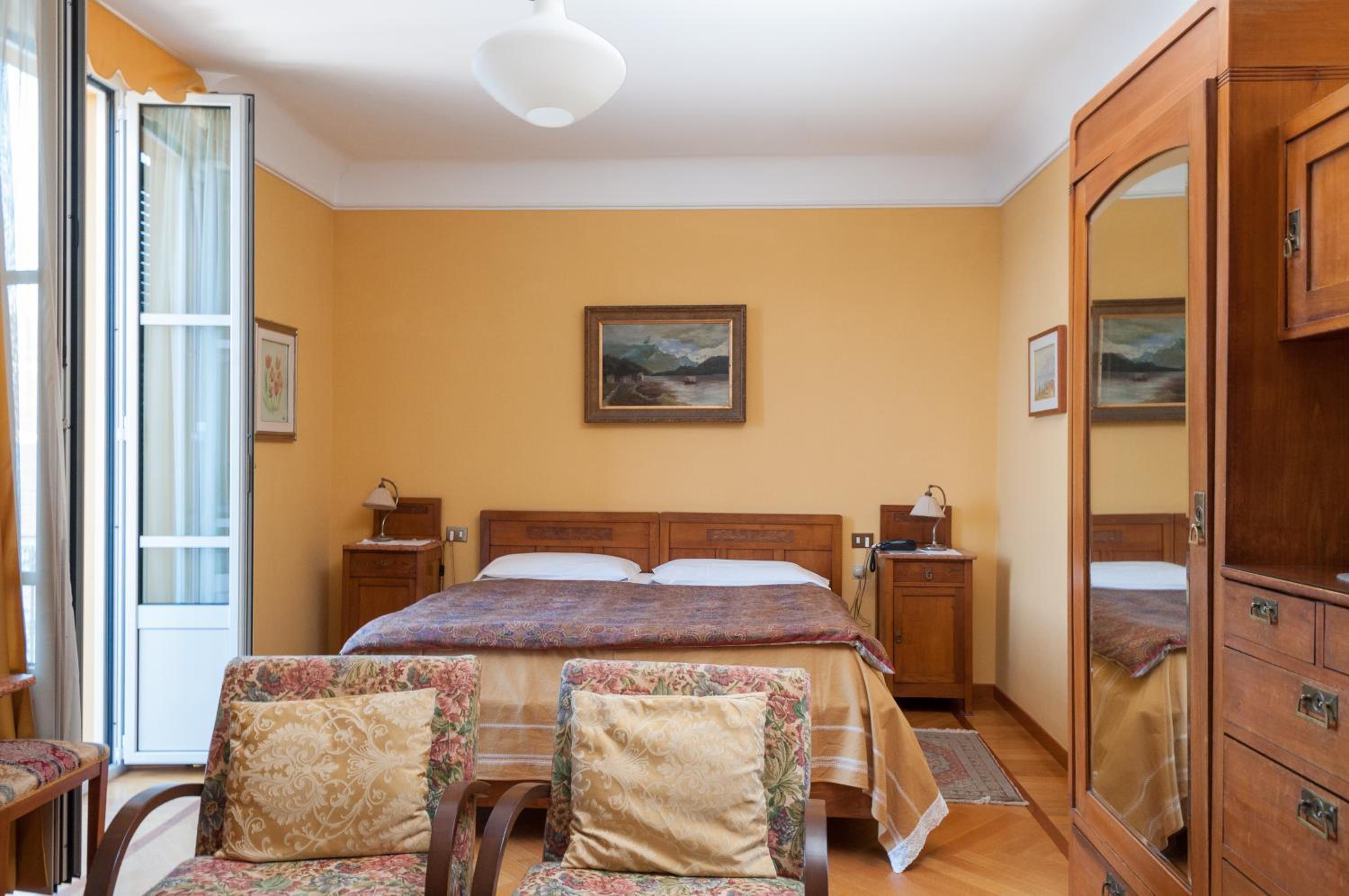 Superior Double Room with Lake View photo 3