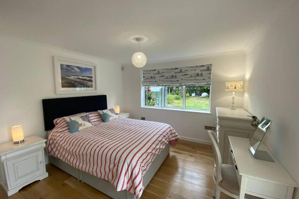 Two-Bedroom House photo 2