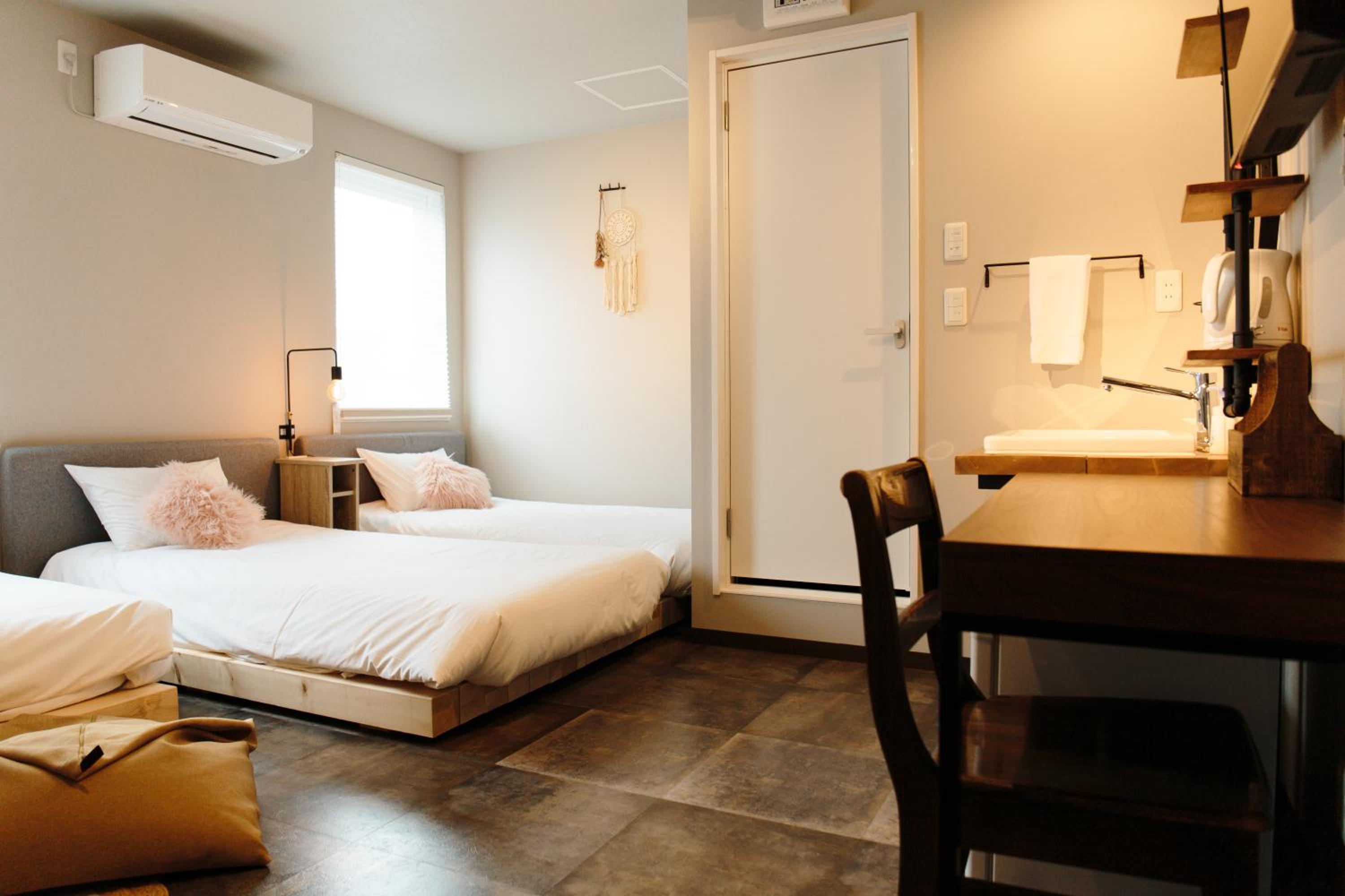 Triple Room - Photo 16