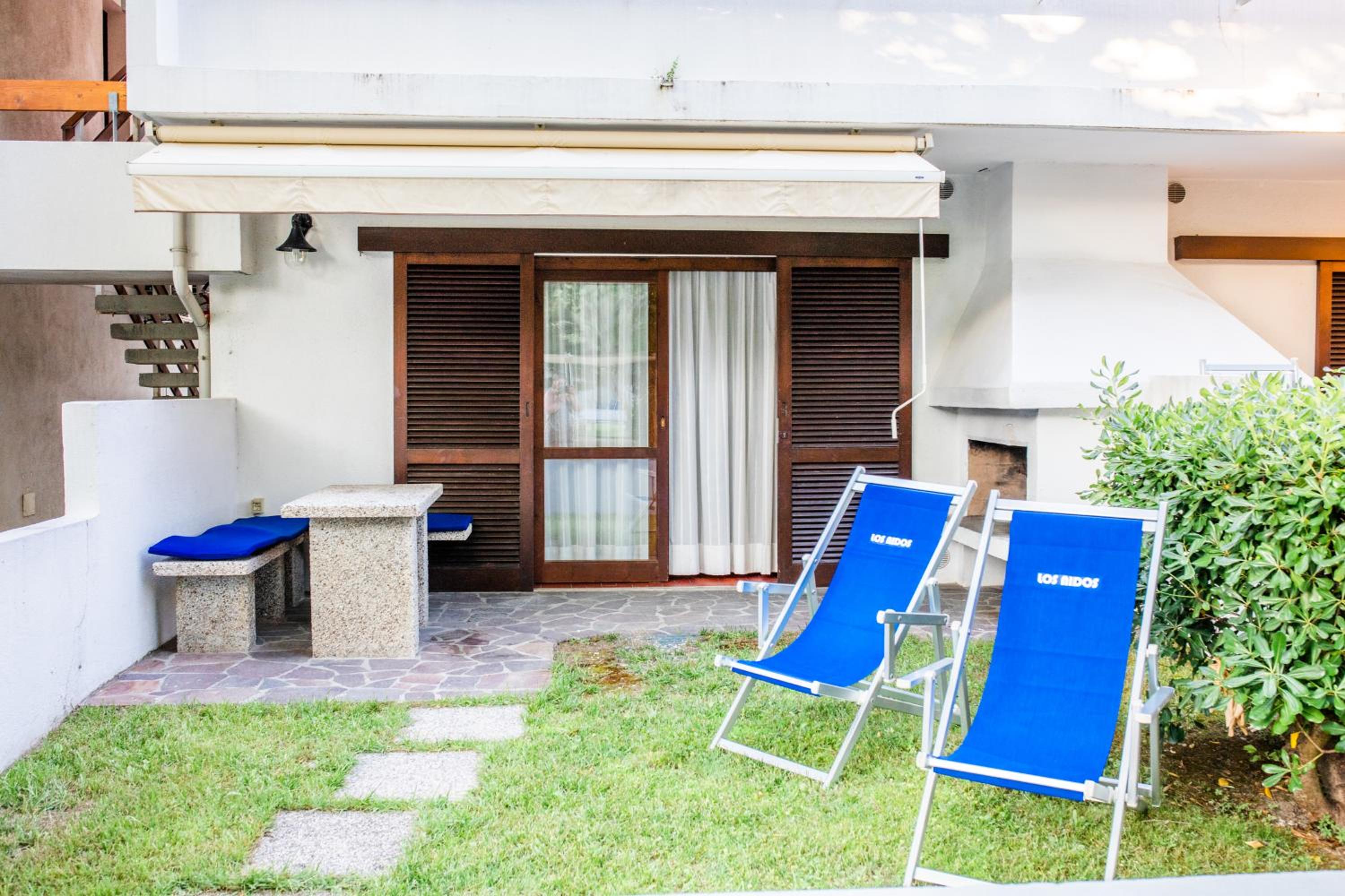 Economy One-bedroom Apartment with Private Garden - Photo 4