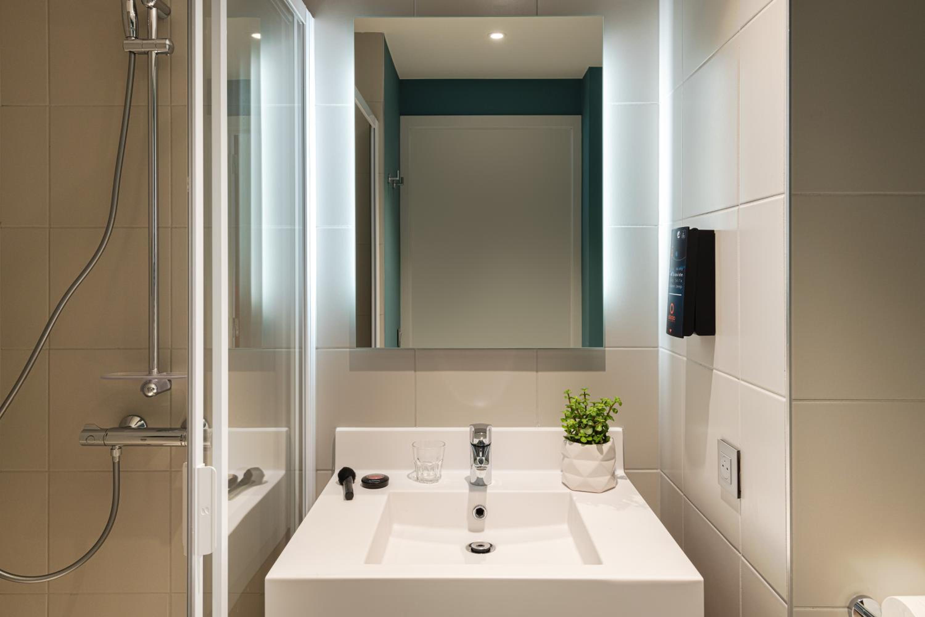 Elegant Double Studio - Photo 8