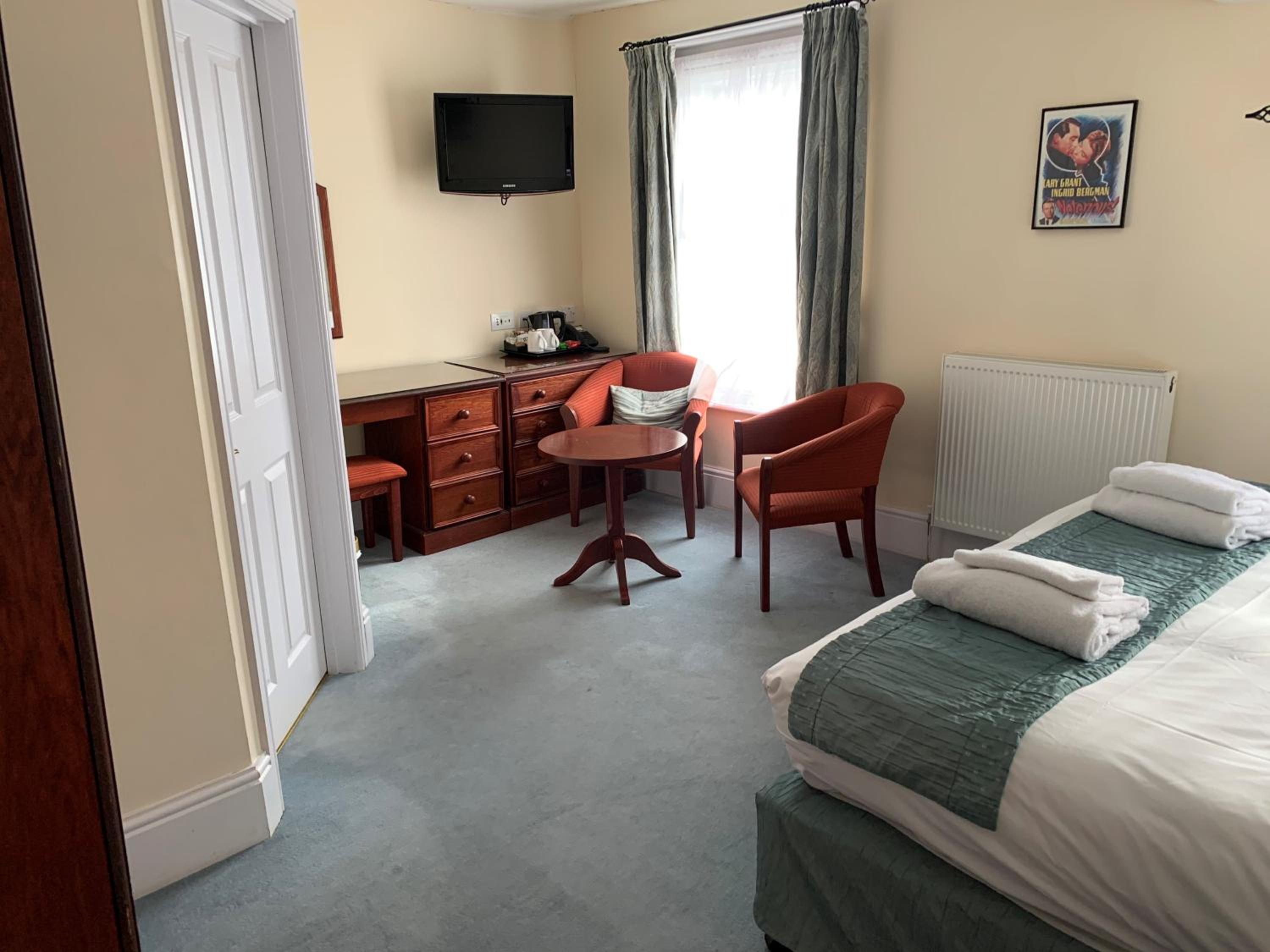 Double or Twin Room - Photo 1