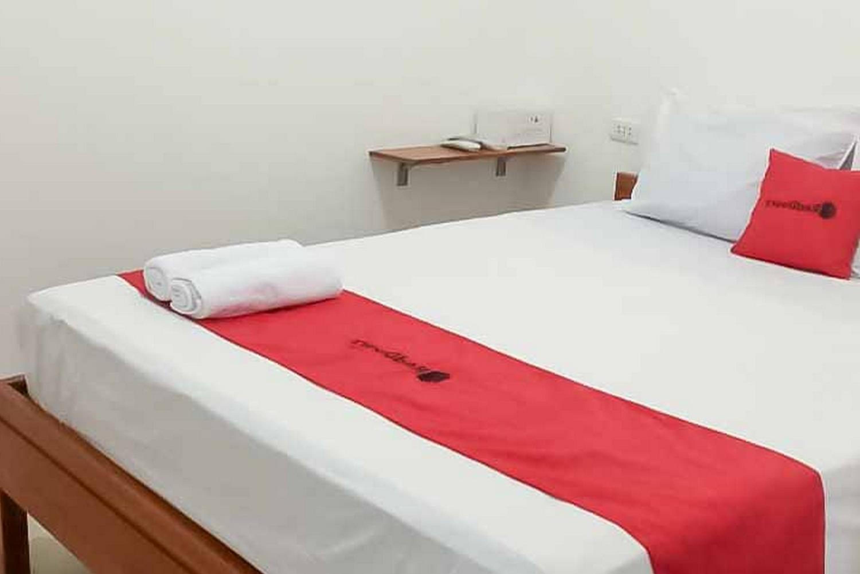 Double Room - Photo 5