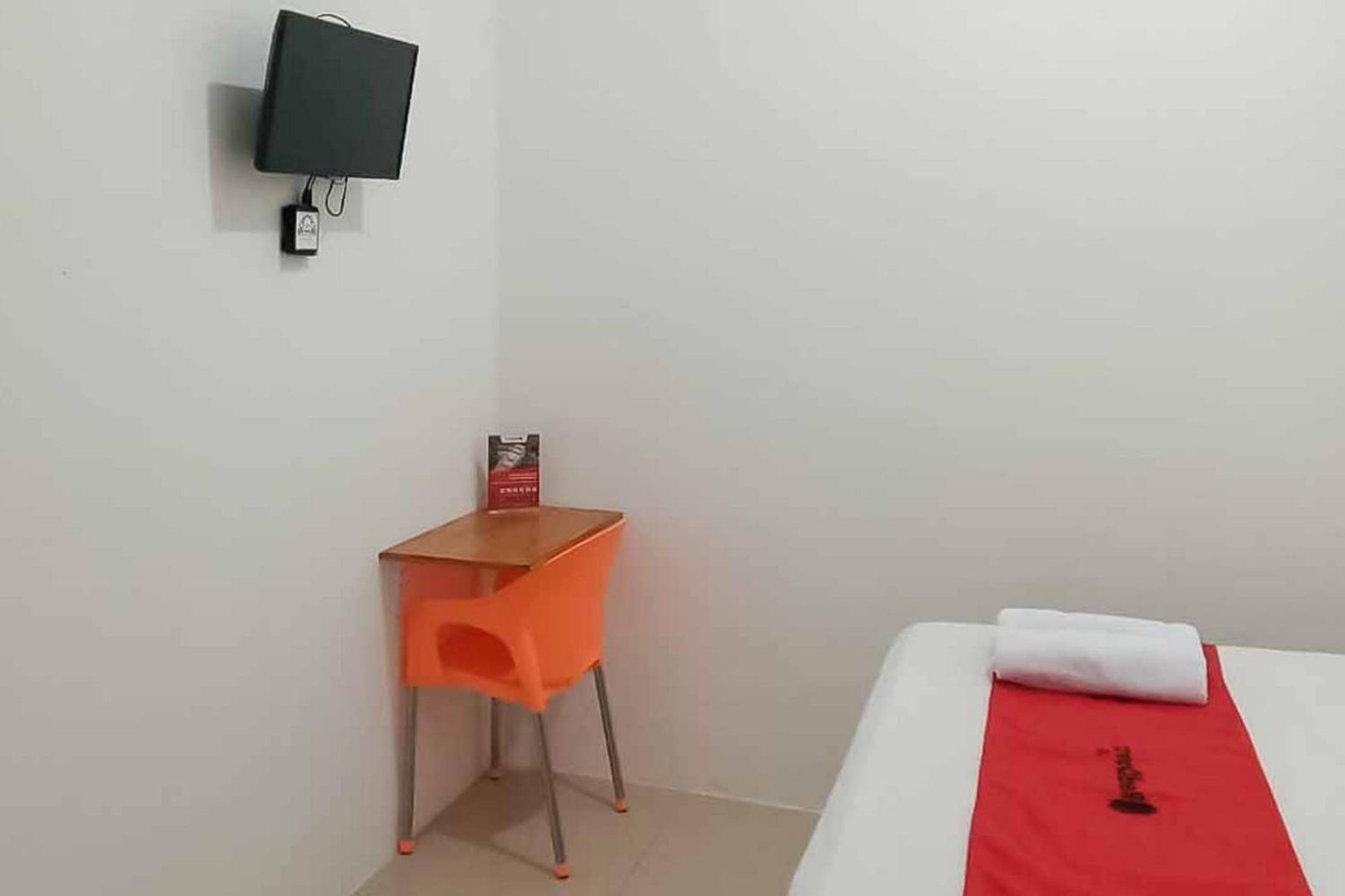 Double Room - Photo 2