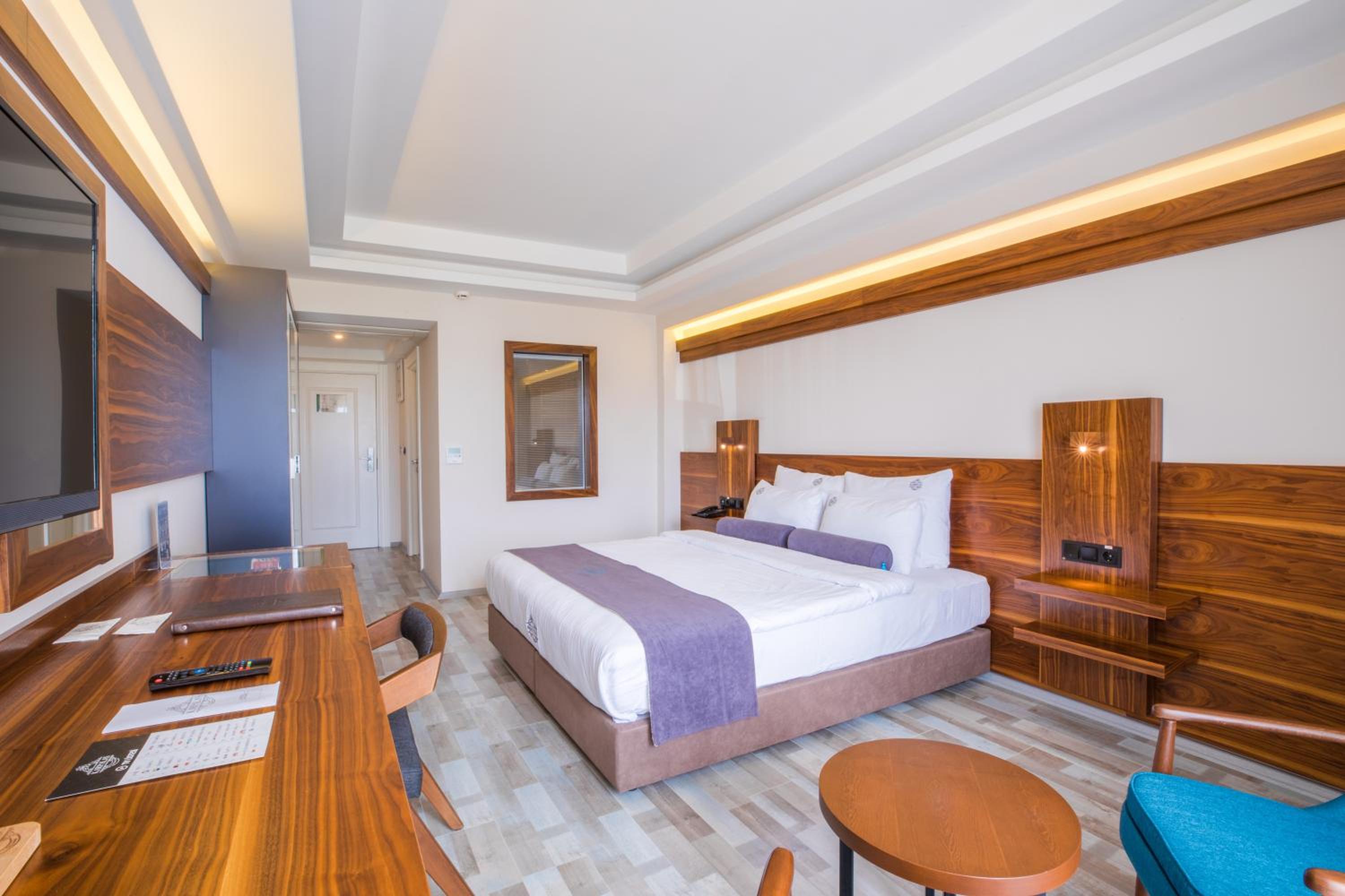 Double Room - Disability Access photo 2