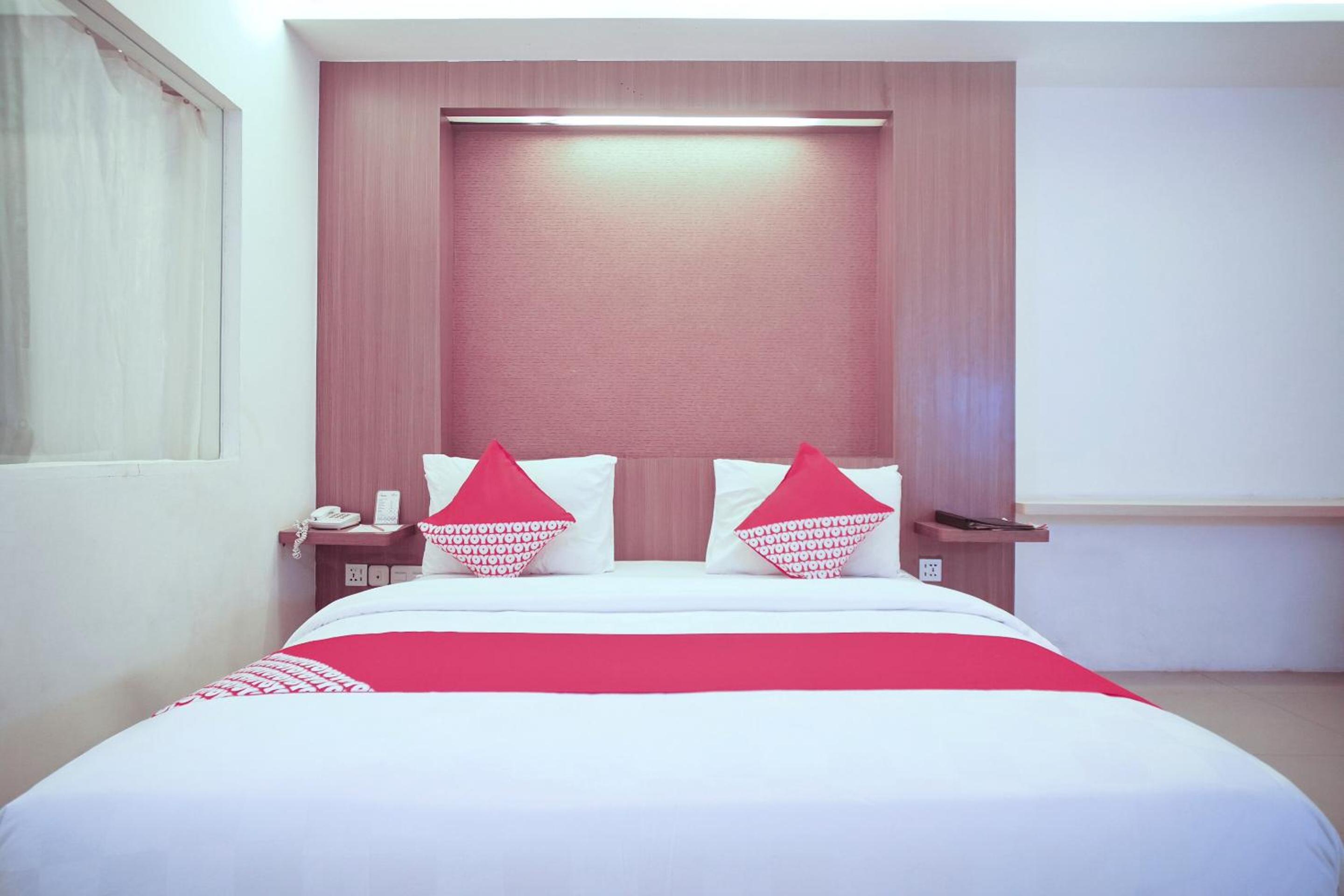 Deluxe Suite - Photo 6