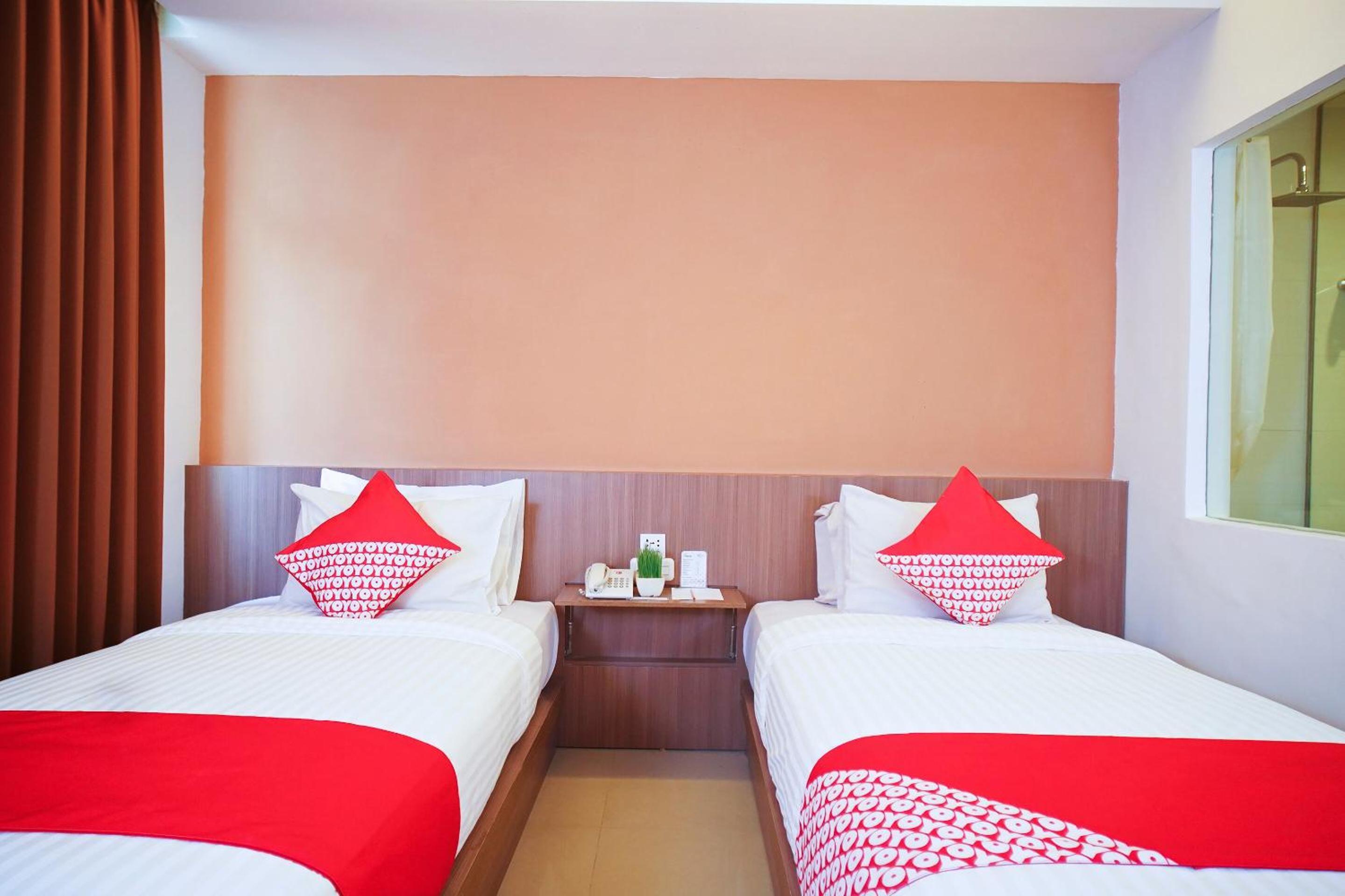 Delxue Twin Room - Photo 2