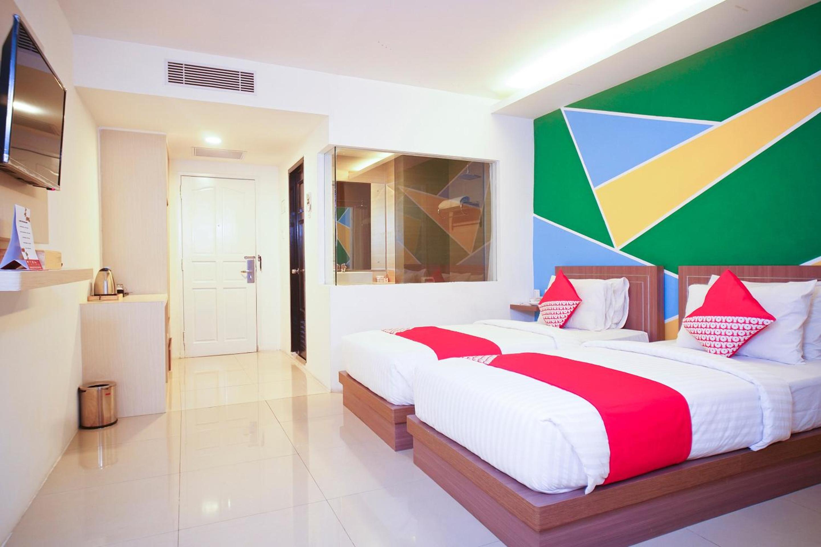 Standard Twin Room - Photo 5