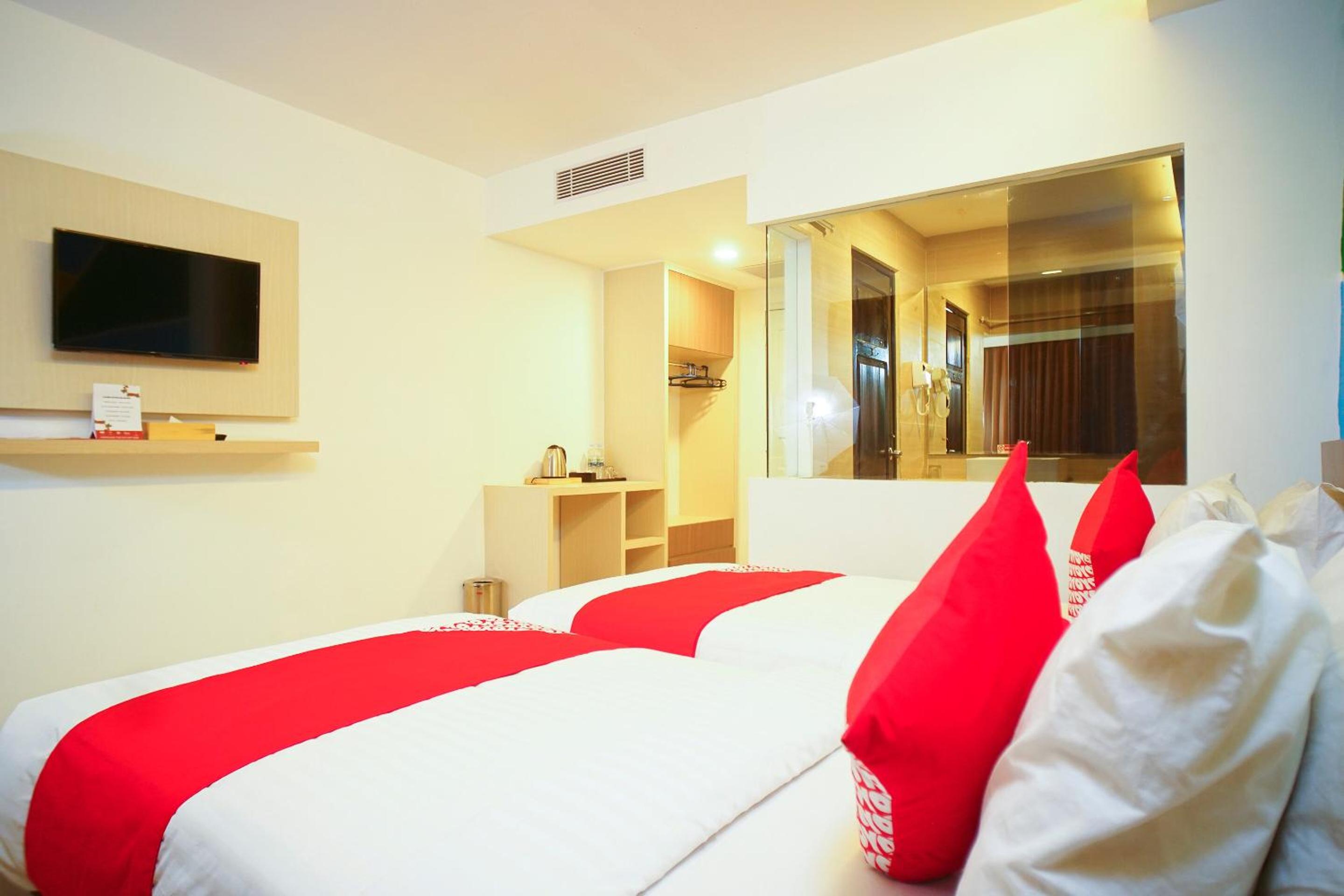 Standard Twin Room - Photo 3