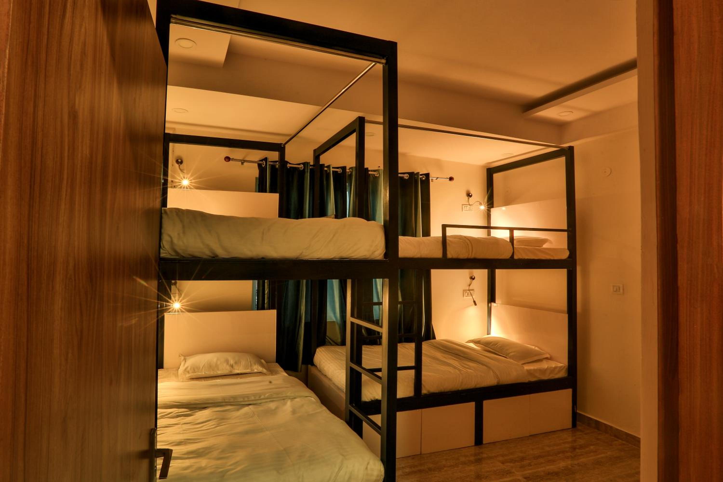 Bed in 4-Bed Mixed Dormitory Room photo 3