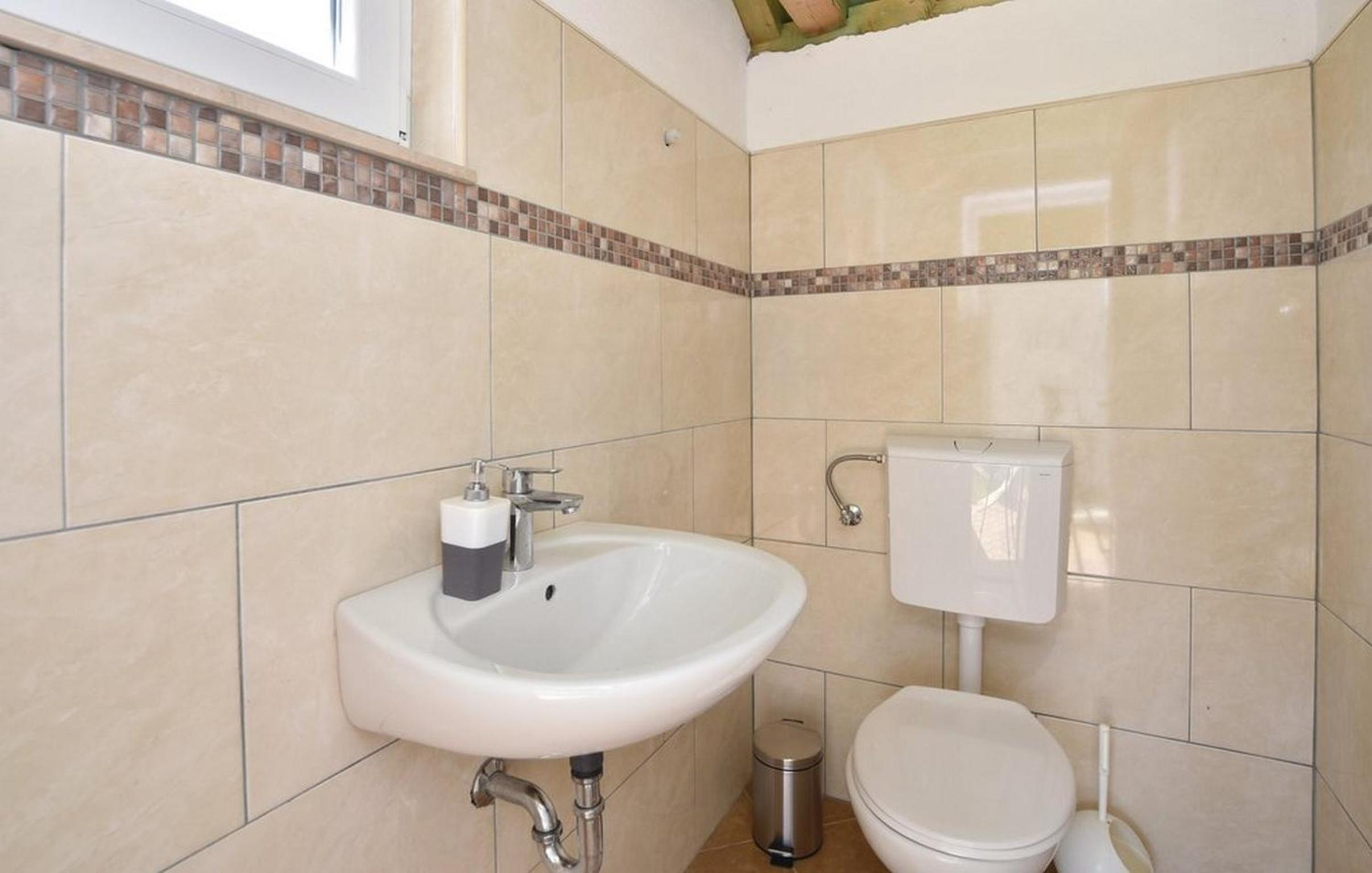 Villa photo 3