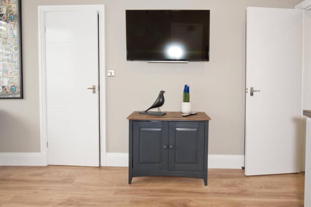 One-Bedroom Apartment - Photo 18