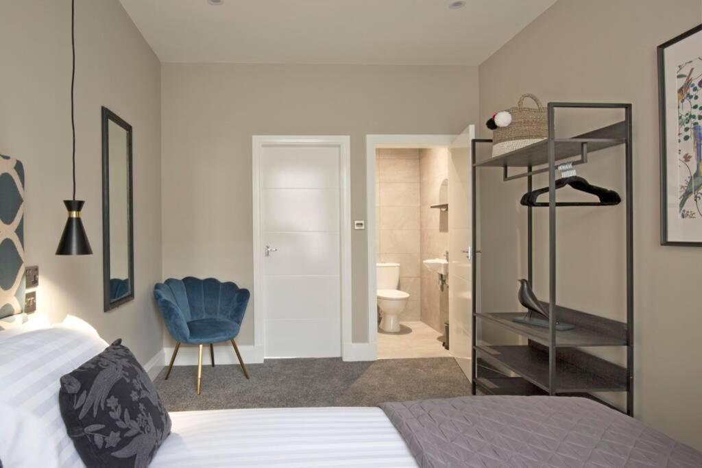 One-Bedroom Apartment - Photo 20