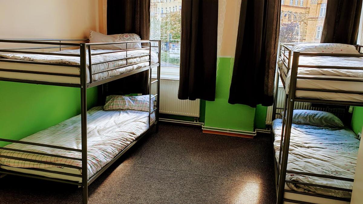 Bed in 4-Bed Mixed Dormitory Room photo 2